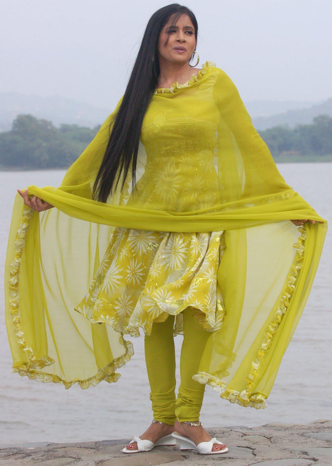 1139x1600 ActressHDWallpaper: Jugni New HD Wallpaper. Miss Pooja New Punjabi Album Jugni Photo Still