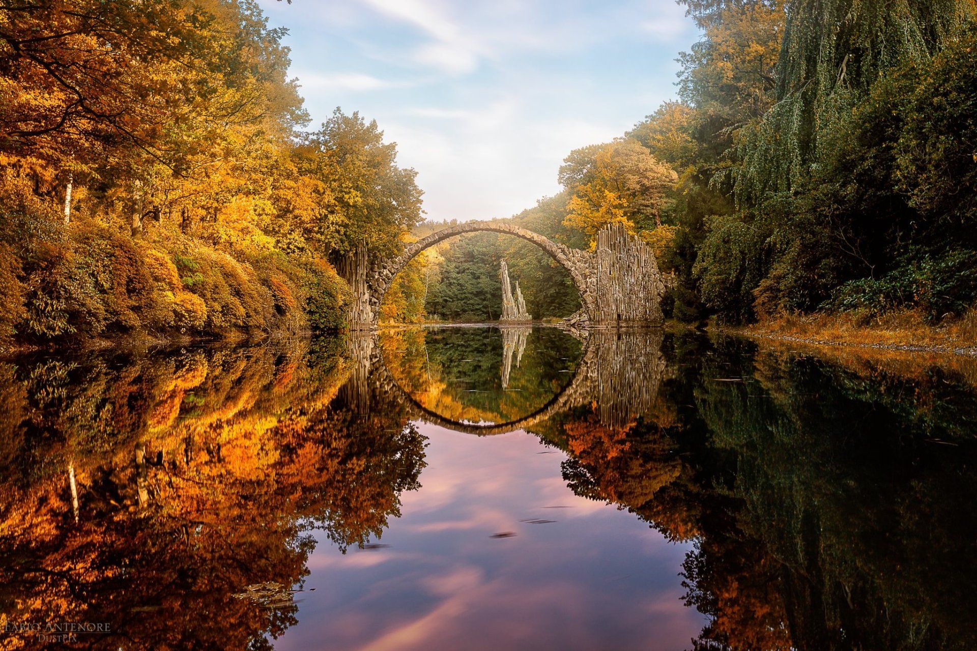 1920x1280 Devil's Bridge