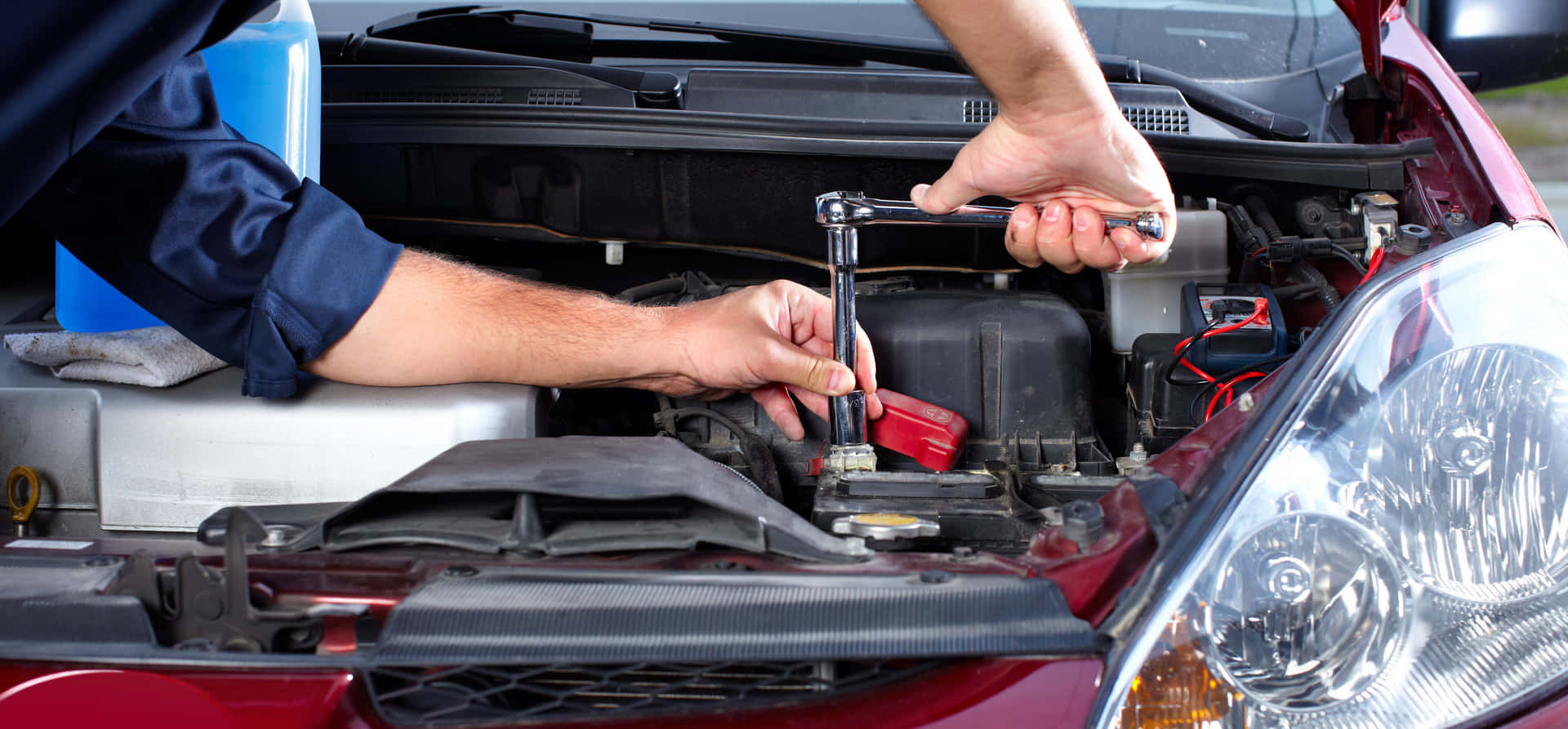 1920x893 Car Repair Wallpaper