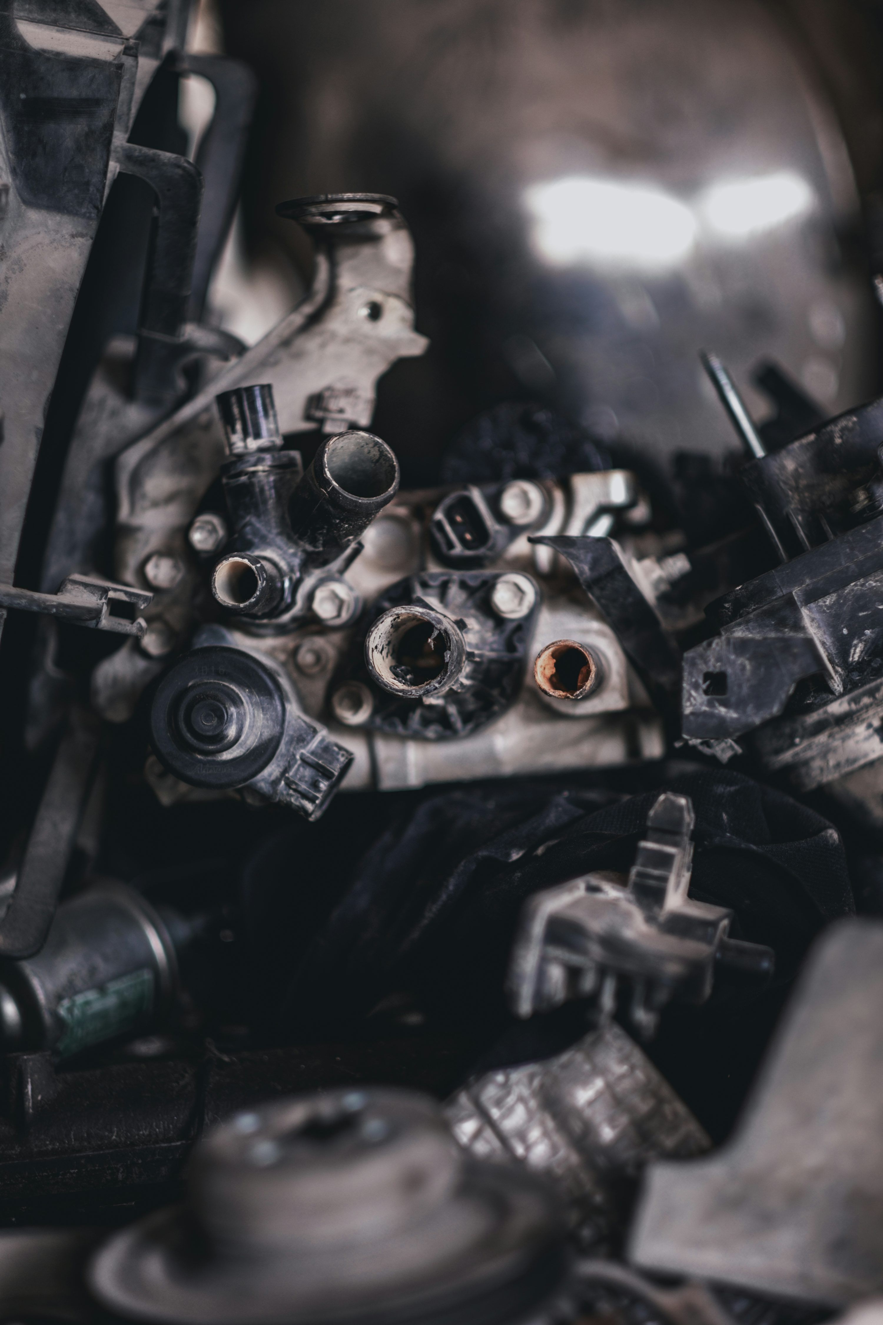 3000x4500 Auto Technician Picture. Download Free Image