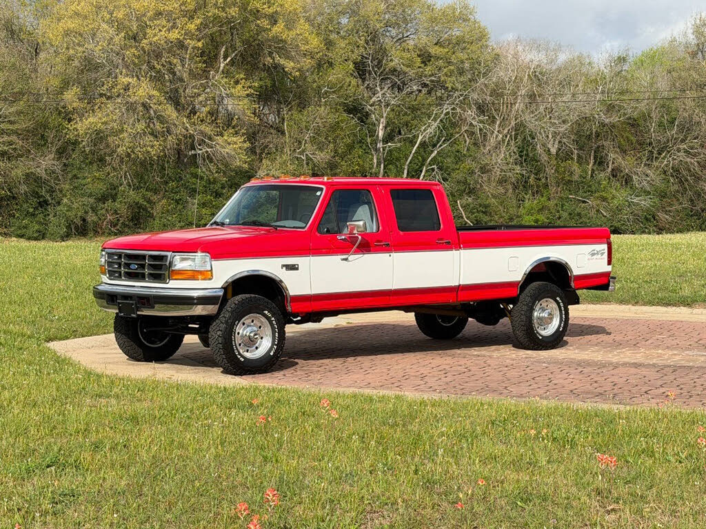 1024x768 OBS 1990s Era Chevy And Ford Trucks In Channelview, TX
