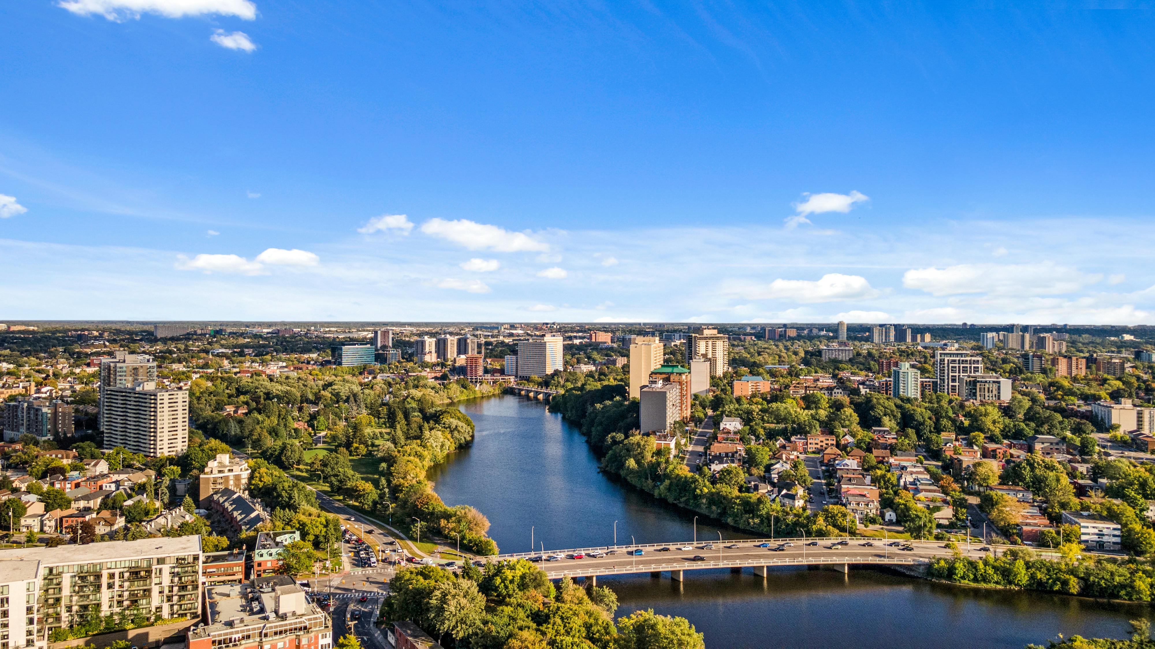 4000x2250 Panorama of the Ottawa City Over the Rideau River · Free
