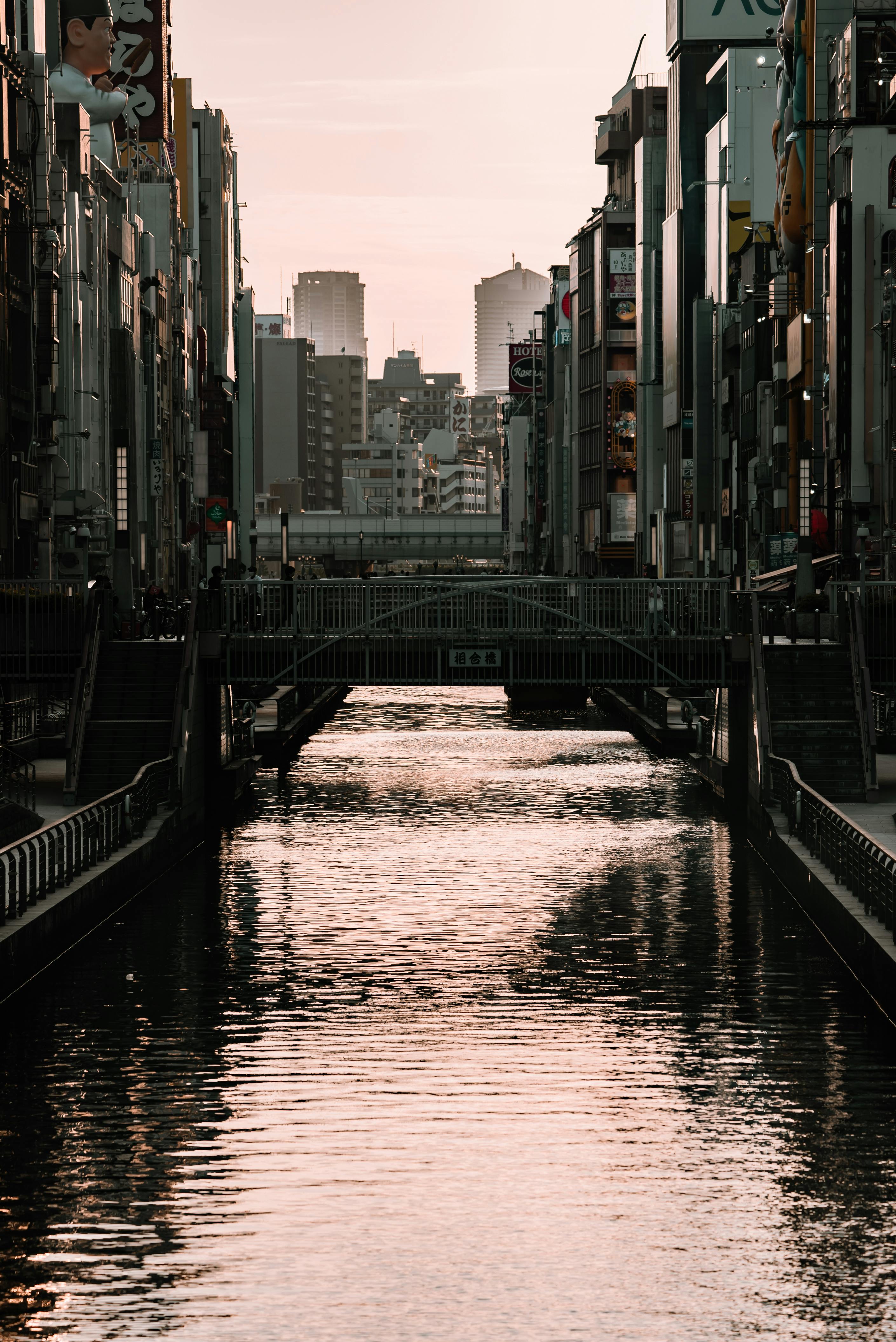 2820x4222 Water City Photo, Download The BEST Free Water City & HD Image