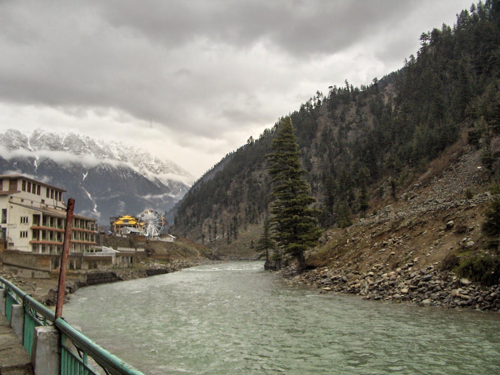 1600x1200 TourPakistan: Swat Valley; A sublime experience for the life time