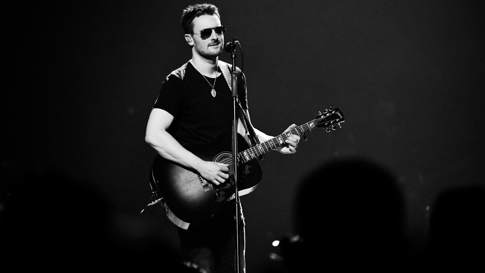 1600x900 See Eric Church Honor Chris Cornell With Live 'Rusty Cage'