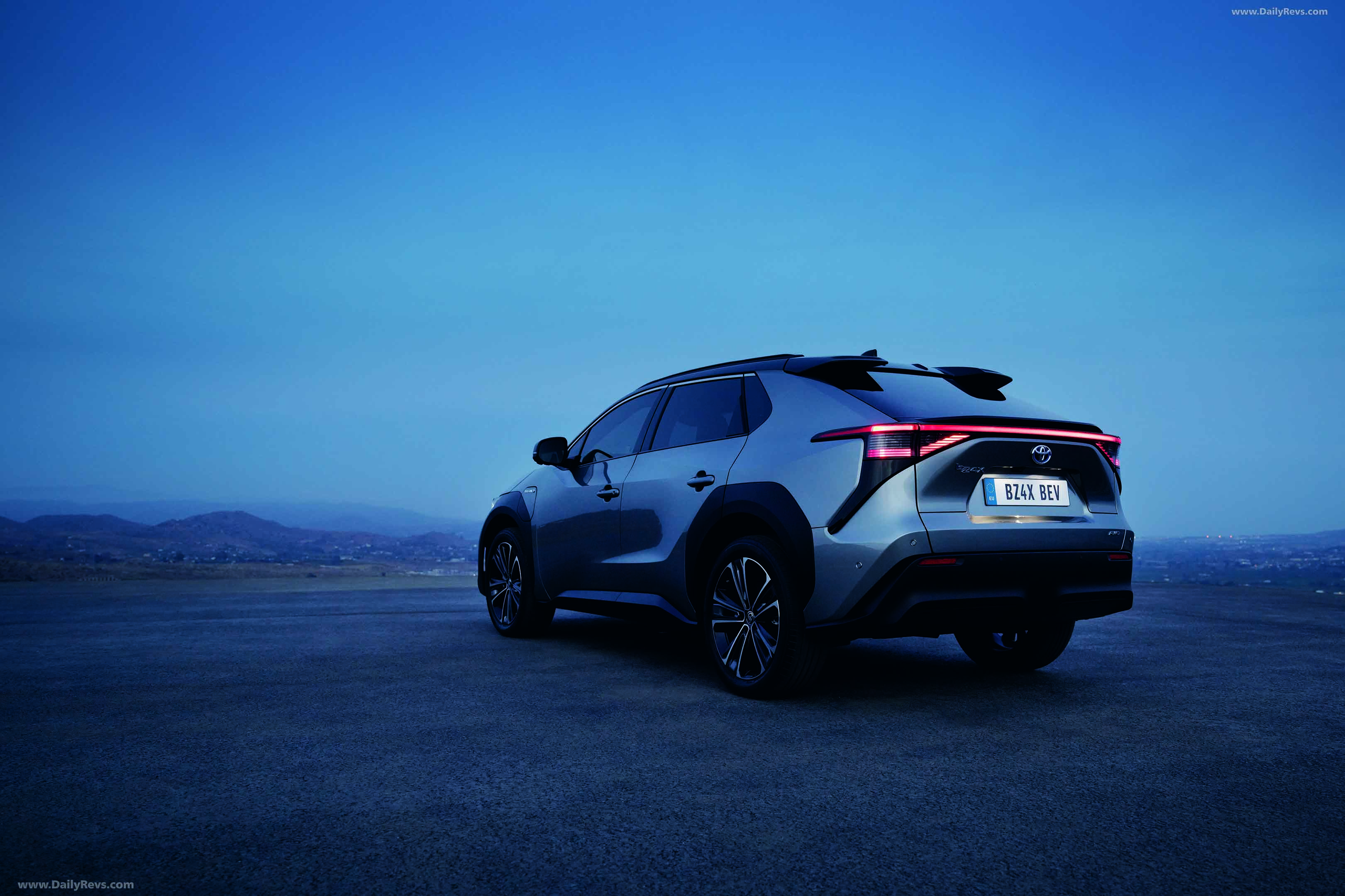 3241x2160 Toyota bZ4X HD Photo, Videos, Specs, Features & Price