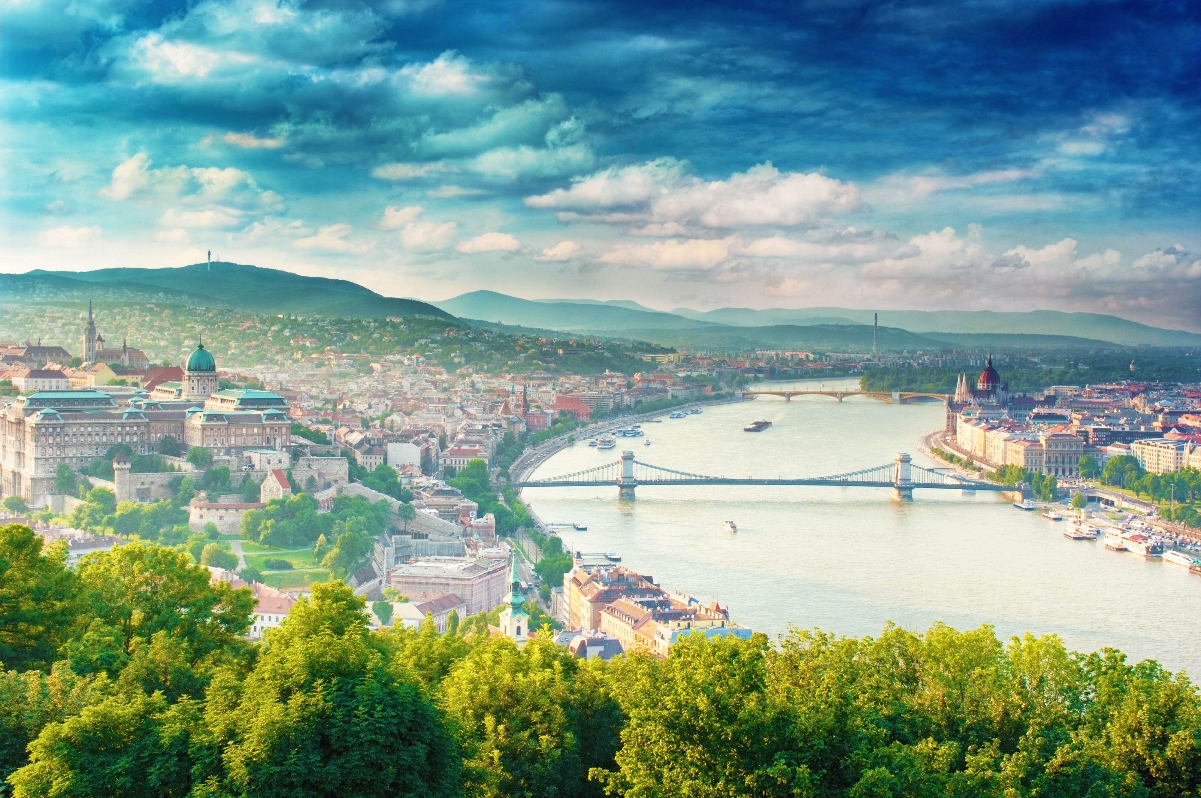 4000x2658 Wallpaper summer, the city, blur, bokeh, clear day, view, Hungary, Hungary for mobile and desktop, section город, resolution 4000x2658