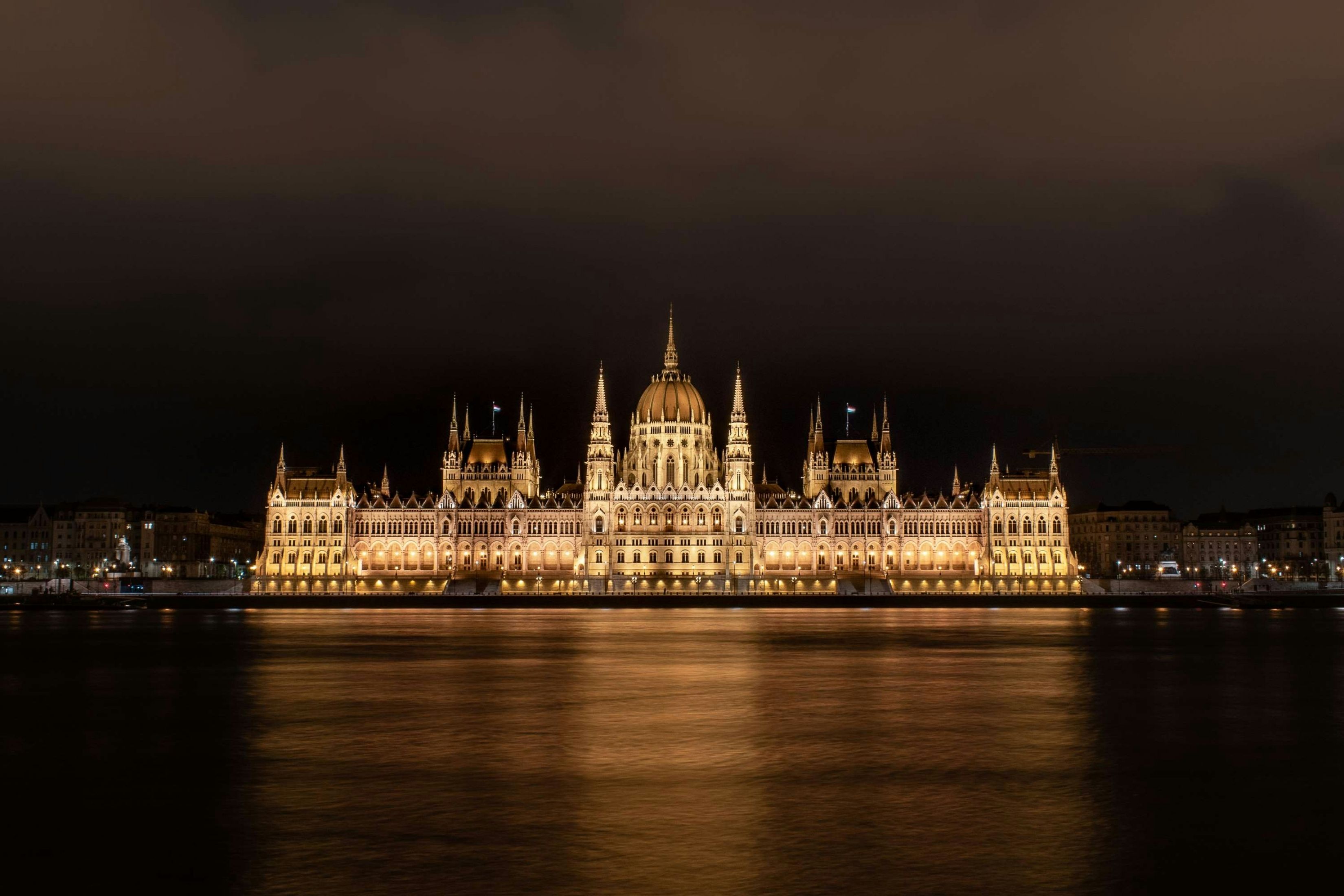 3300x2200 Budapest Hungary