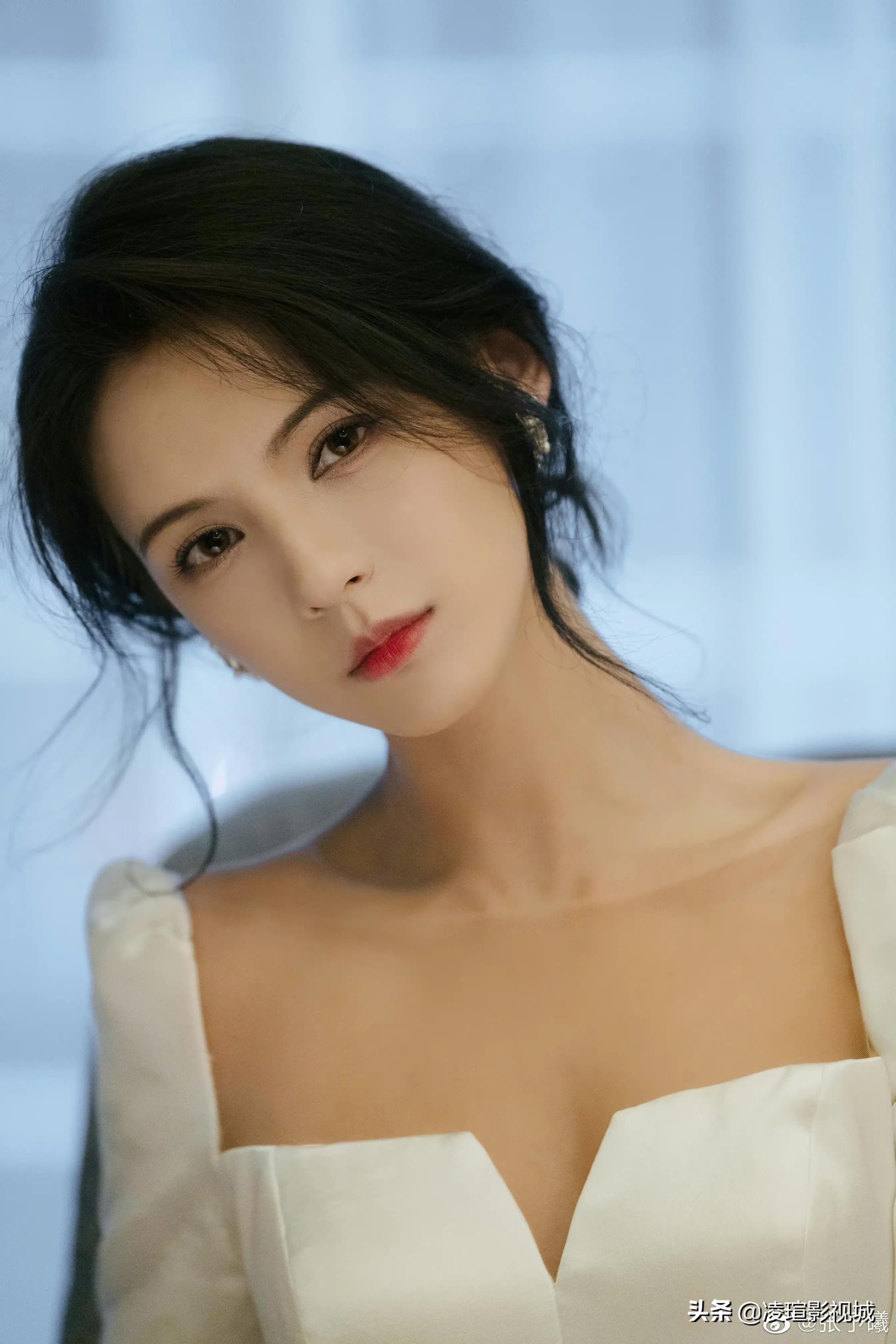 2688x4032 Star wallpaper picture sharing: Zhang Yuxi (2)