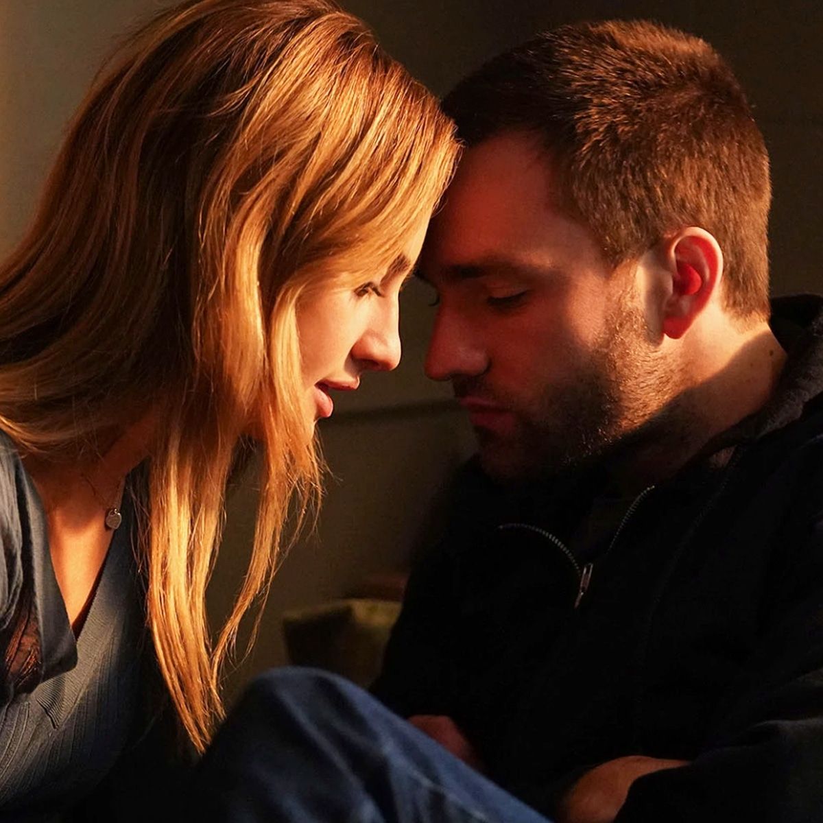 1200x1200 Tell Me Lies Preview: See Lucy & Stephen's First Meeting