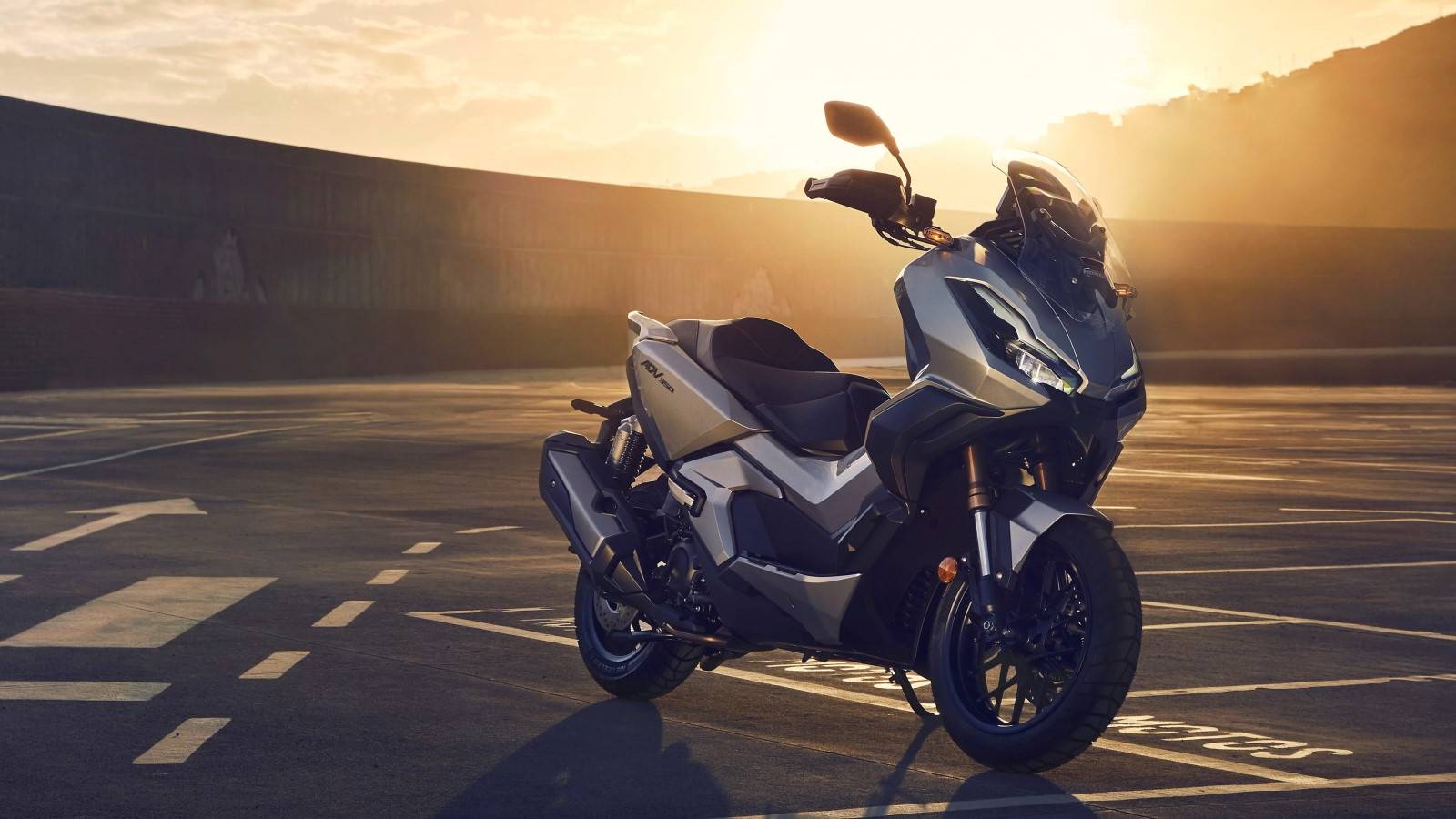 1600x900 The 2022 Honda ADV350 Adventure Scooter Makes Us Envious