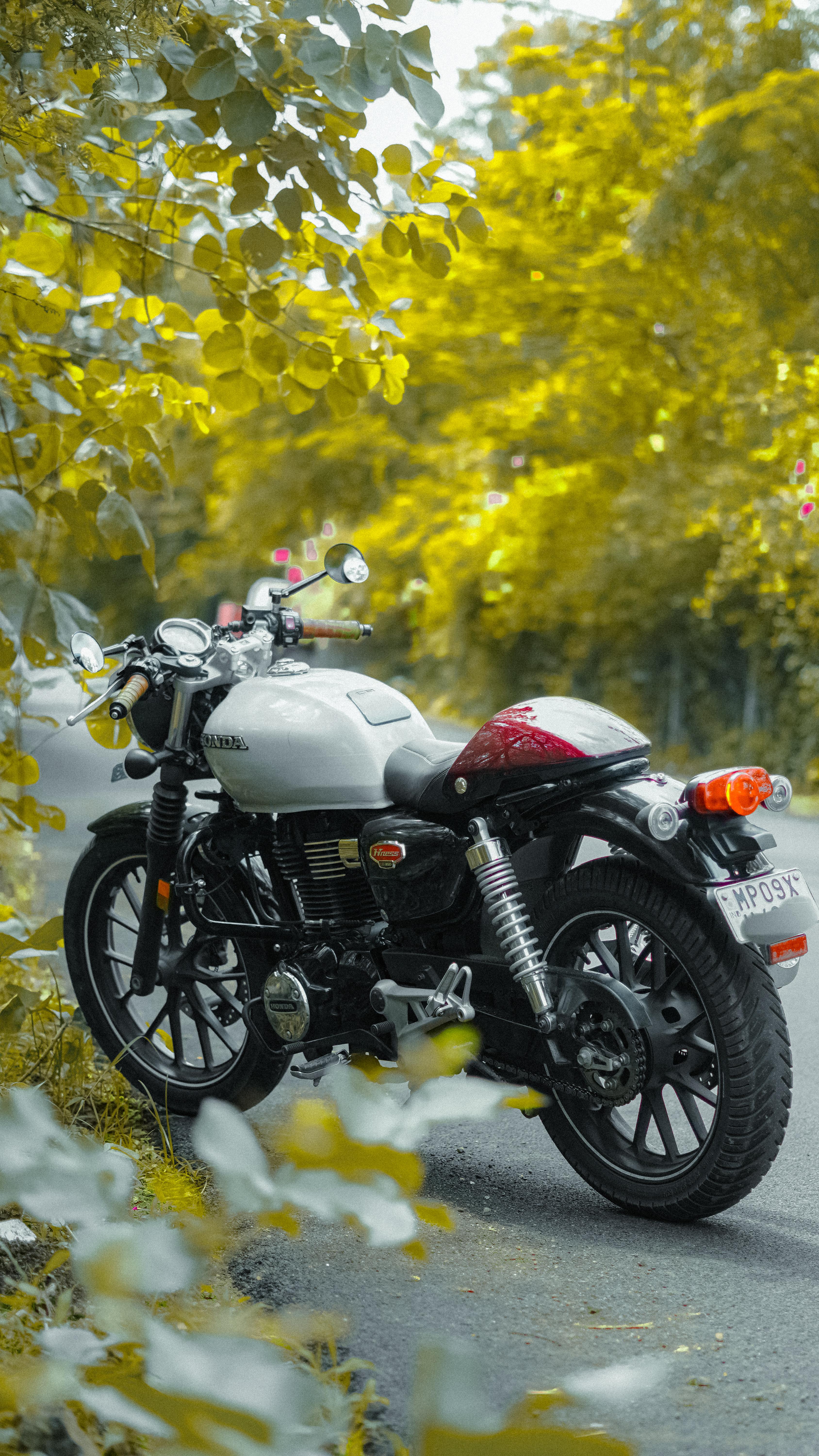 3376x6000 Honda Cb350 Hness (mods)