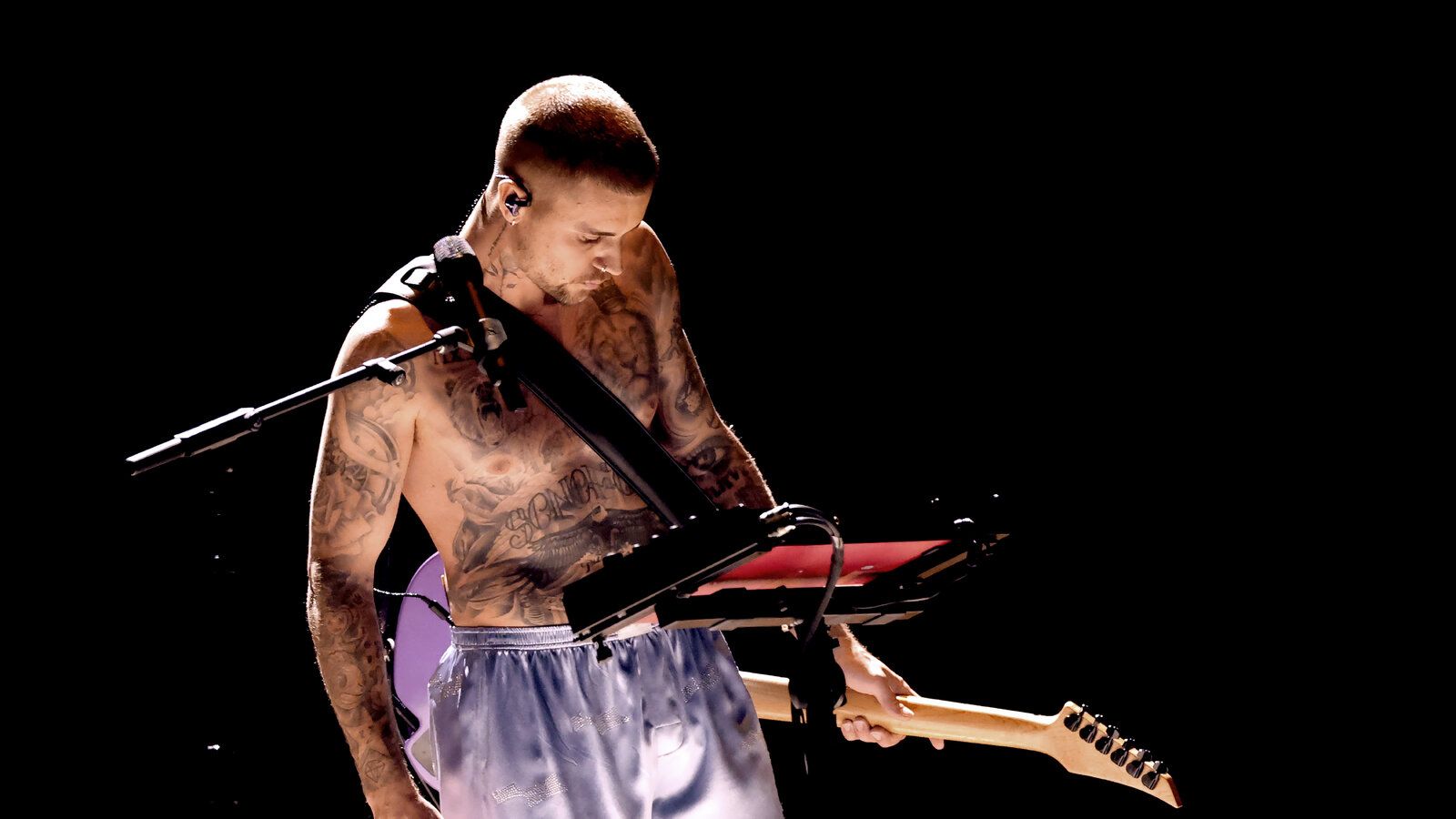 1600x900 Justin Bieber At The Grammys: A Stripped Down, Perspective Shifting Performance