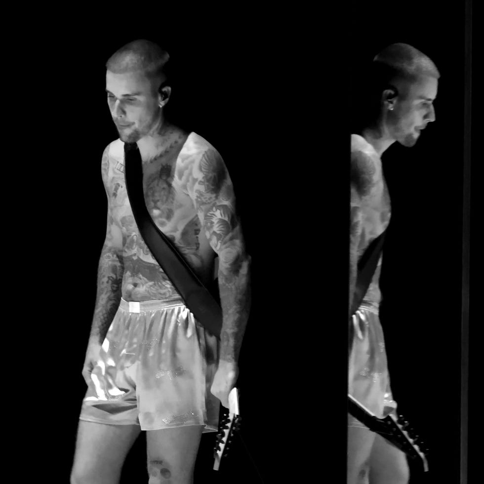 980x980 Justin Bieber's Appearance at the 2026 Grammys Featured an Ice Out Pin and Boxers