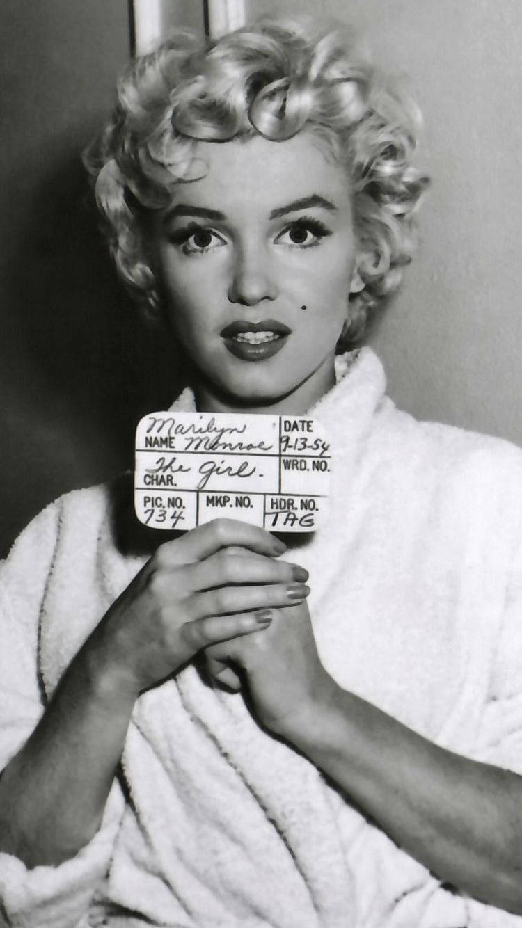 750x1334 Download Marilyn Monroe Wallpaper