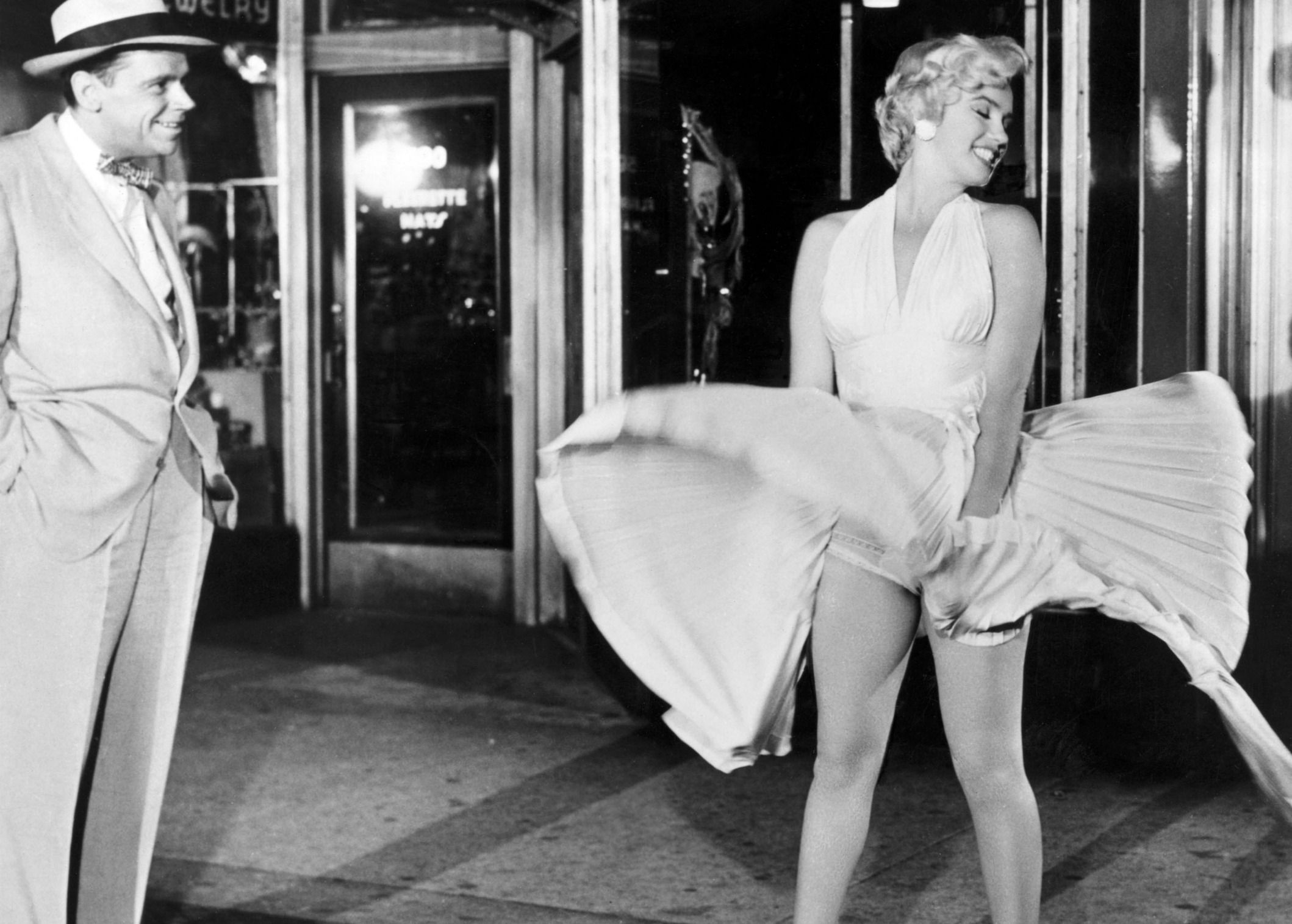 2118x1515 Desktop wallpaper: Movie, Marilyn Monroe, The Seven Year Itch 4K free download for PC. 198881