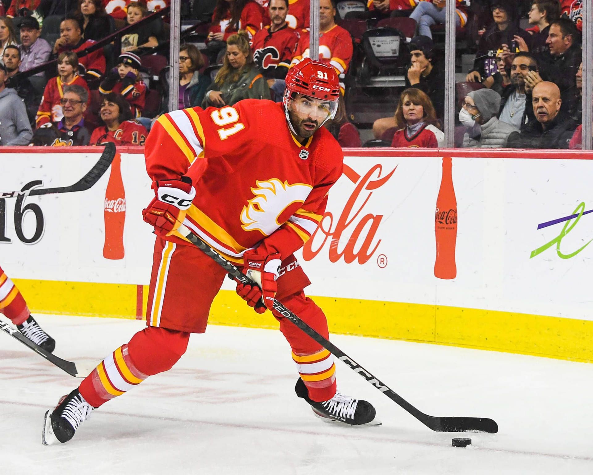 1920x1536 Download Nazem Kadri Number 91 Calgary Flames Wallpaper
