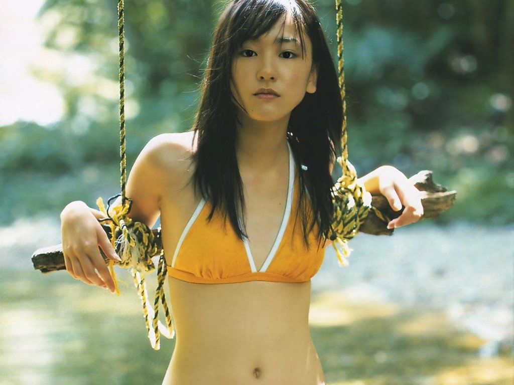 1024x768 Picture of Yui Aragaki