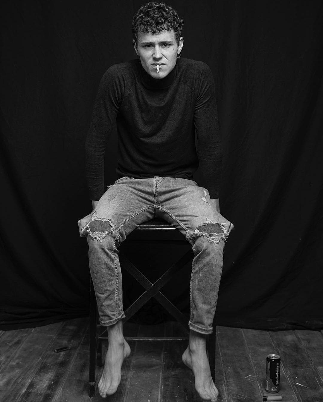 1080x1343 Arón Piper's Feet << wikiFeet Men