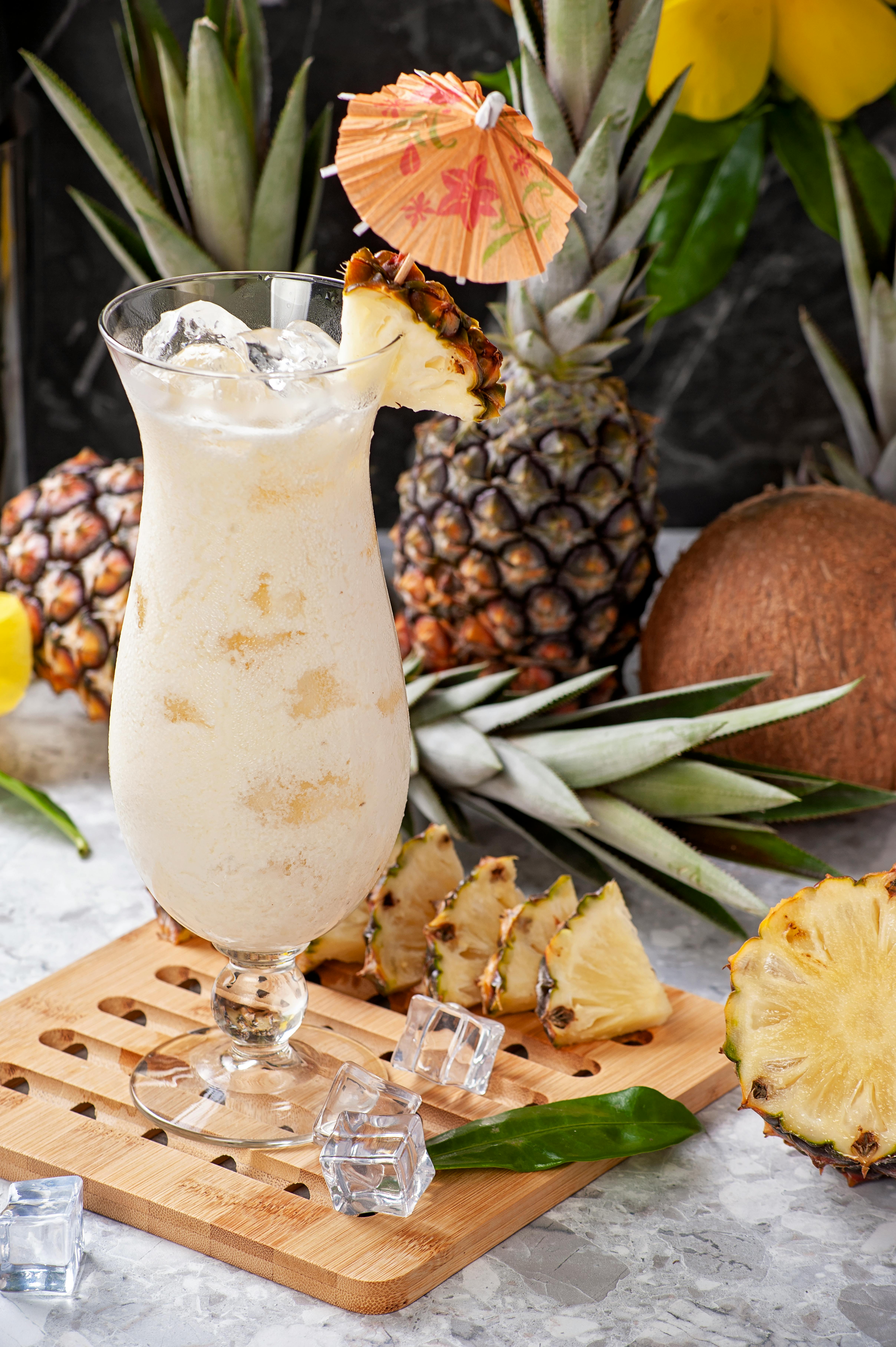 4832x7262 Refreshing Pina Colada Cocktail with Pineapple · Free