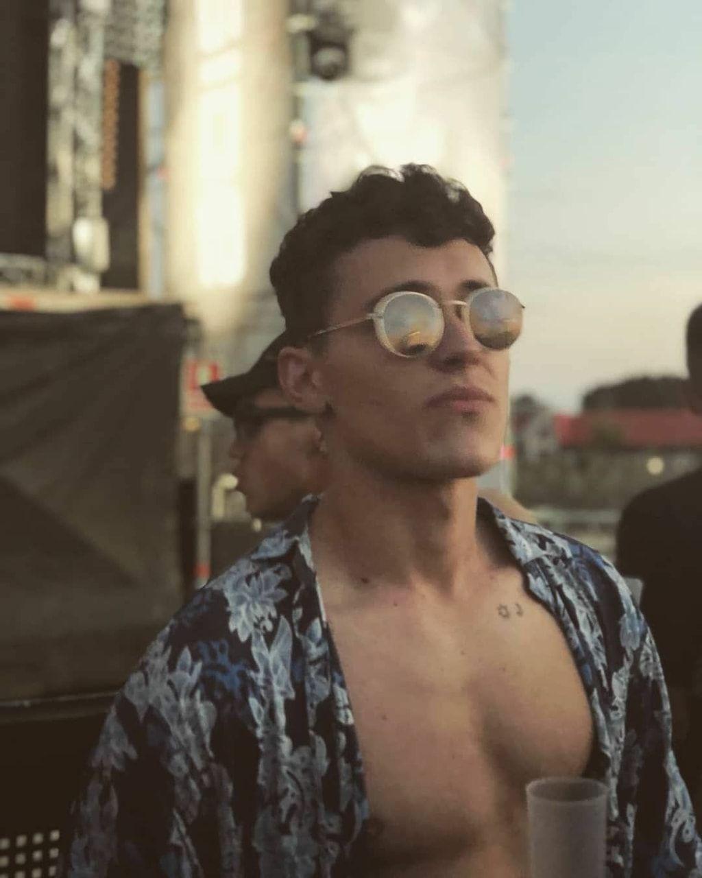 1024x1280 image about Aron Piper is everything