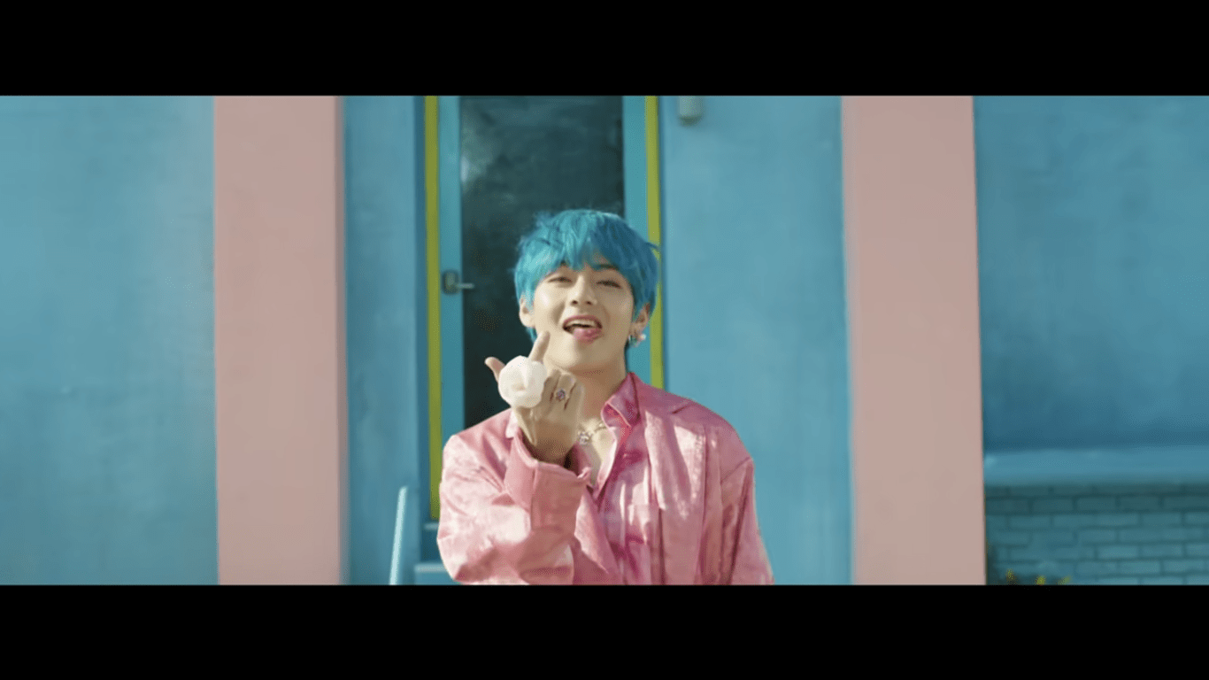 1366x768 Boy With Luv