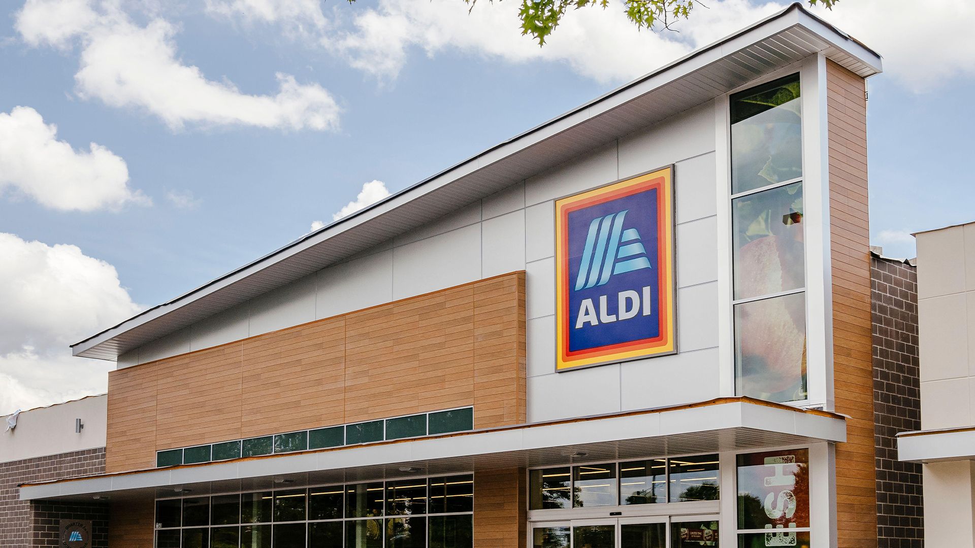 1920x1080 Four Aldi items to ALWAYS throw in your shopping cart