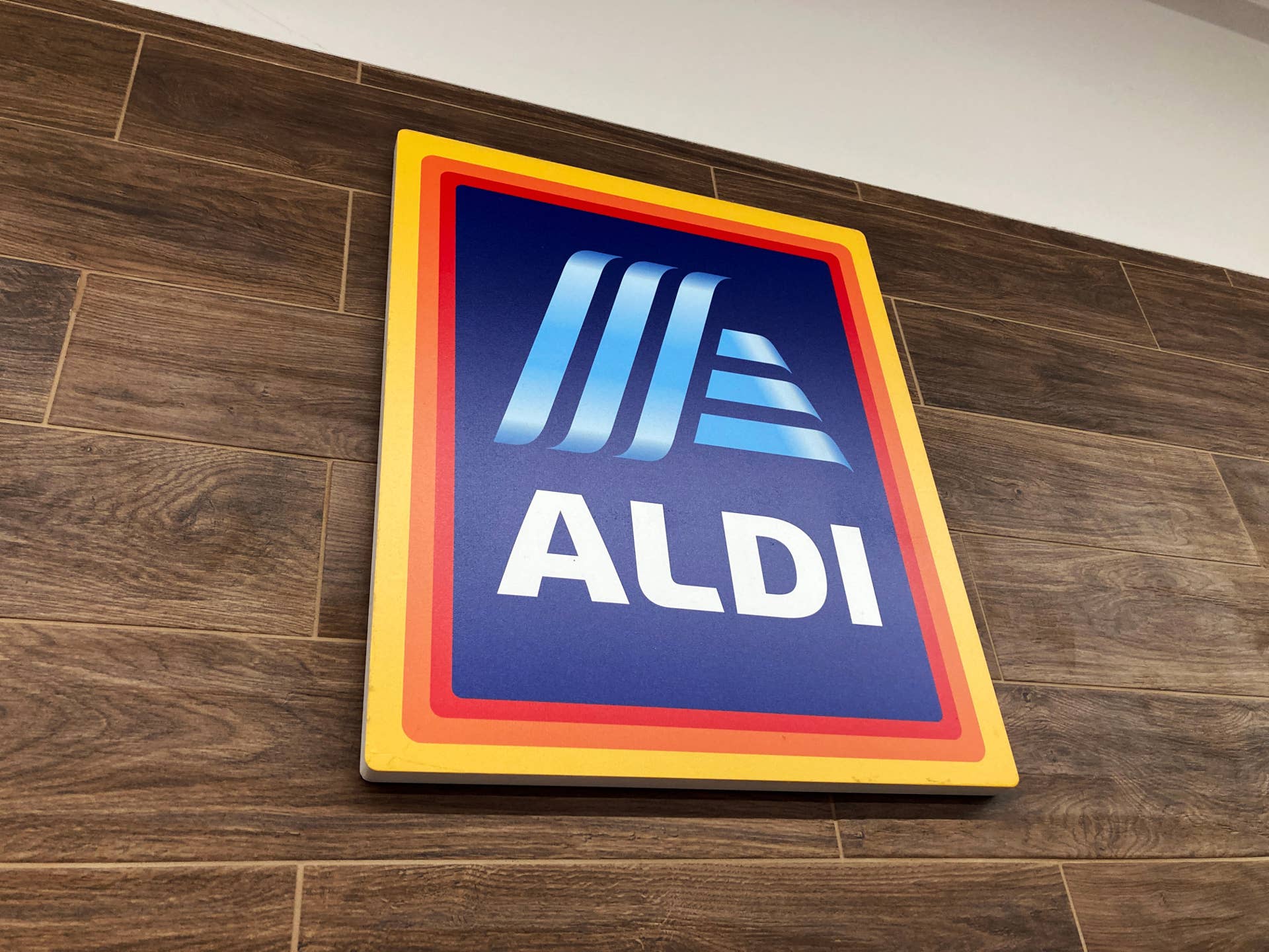 1920x1440 Aldi Debuts New $2 Greek Chickpeas That Fans Are 'Eating By the Can': 'I'm Going to Eat This All Summer Long'