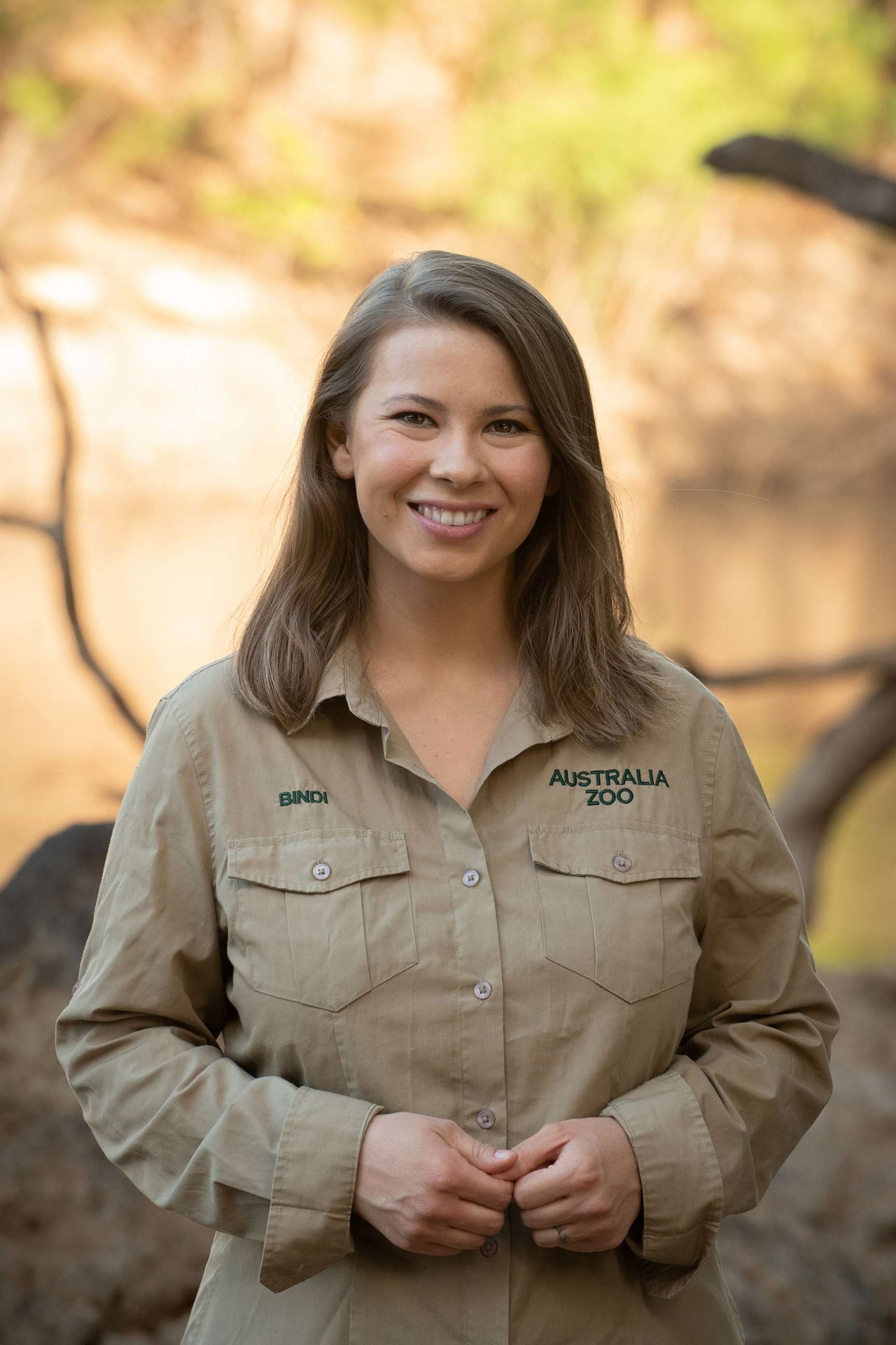 2048x3072 Bindi Irwin a 'completely new person' after endometriosis surgery