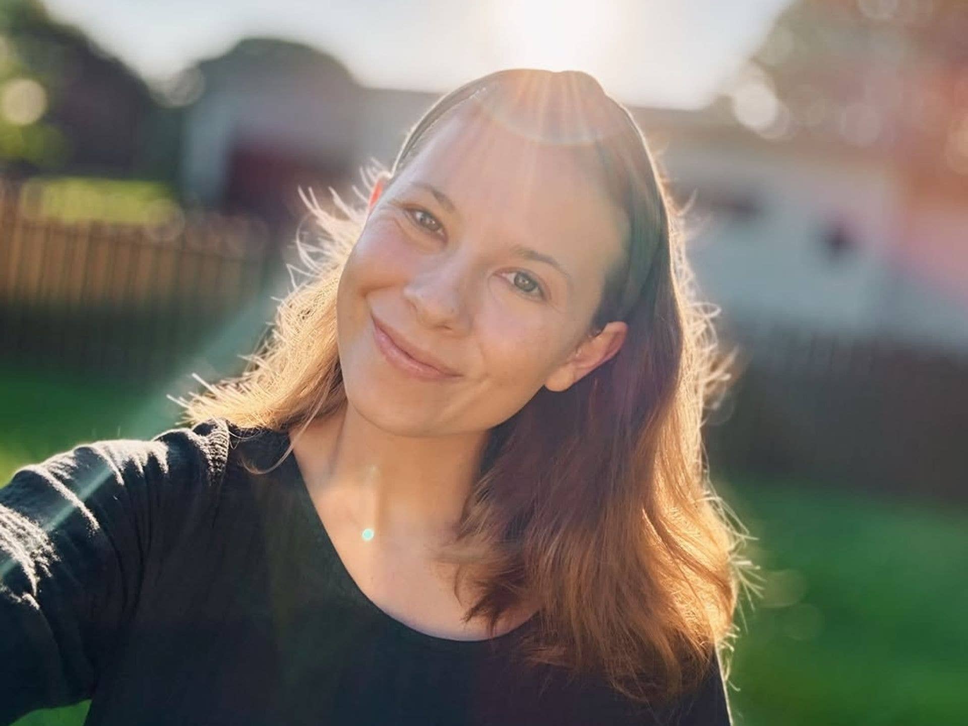 1920x1440 Bindi Irwin shares emotional health update after years of 'inescapable pain'