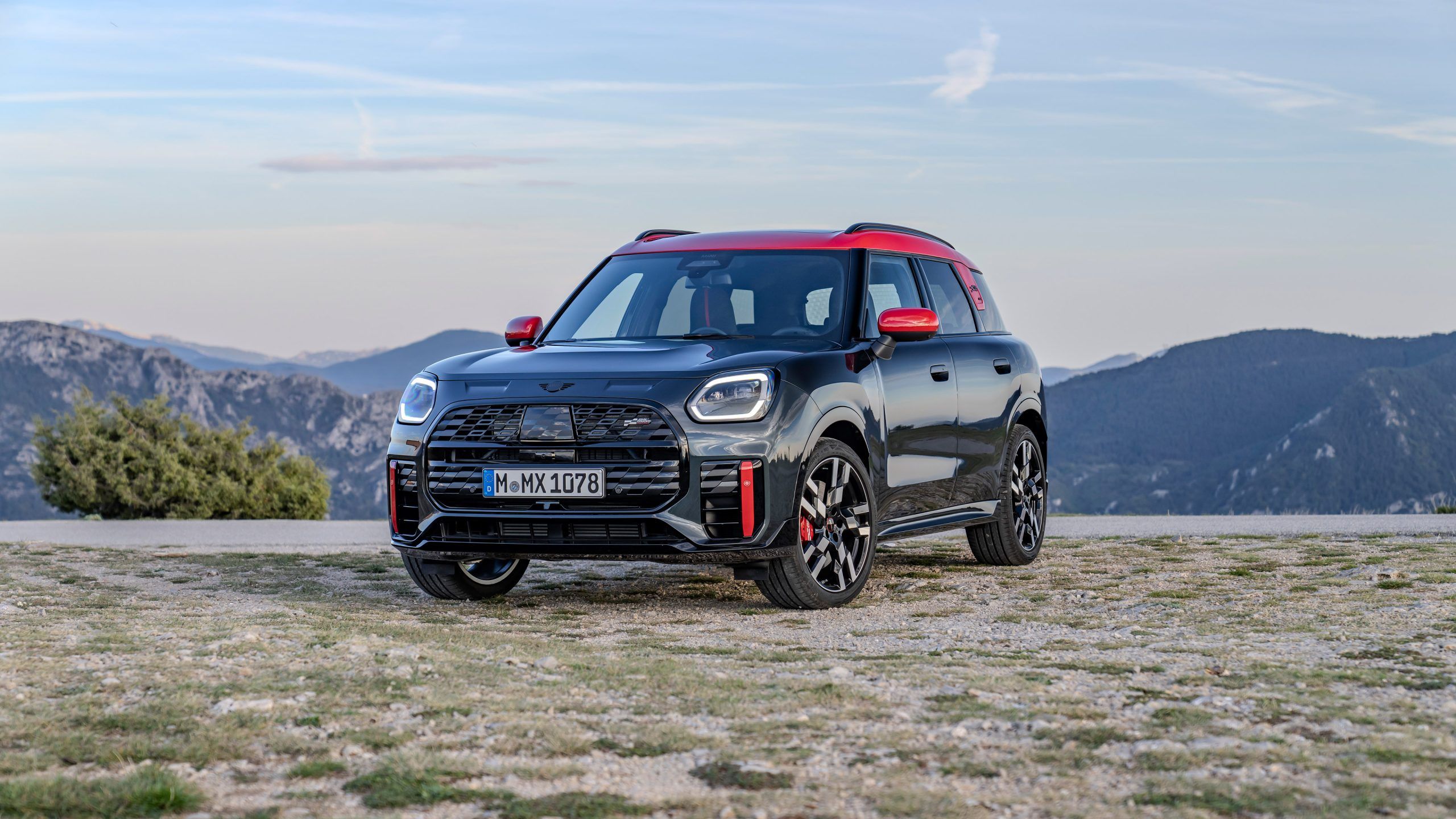 2560x1440 Mini John Cooper Works Countryman Wallpaper 2024 Mini John Cooper Works Countryman Wallpaper