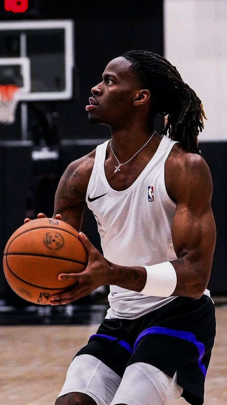736x1308 Keon Tyrese Ellis