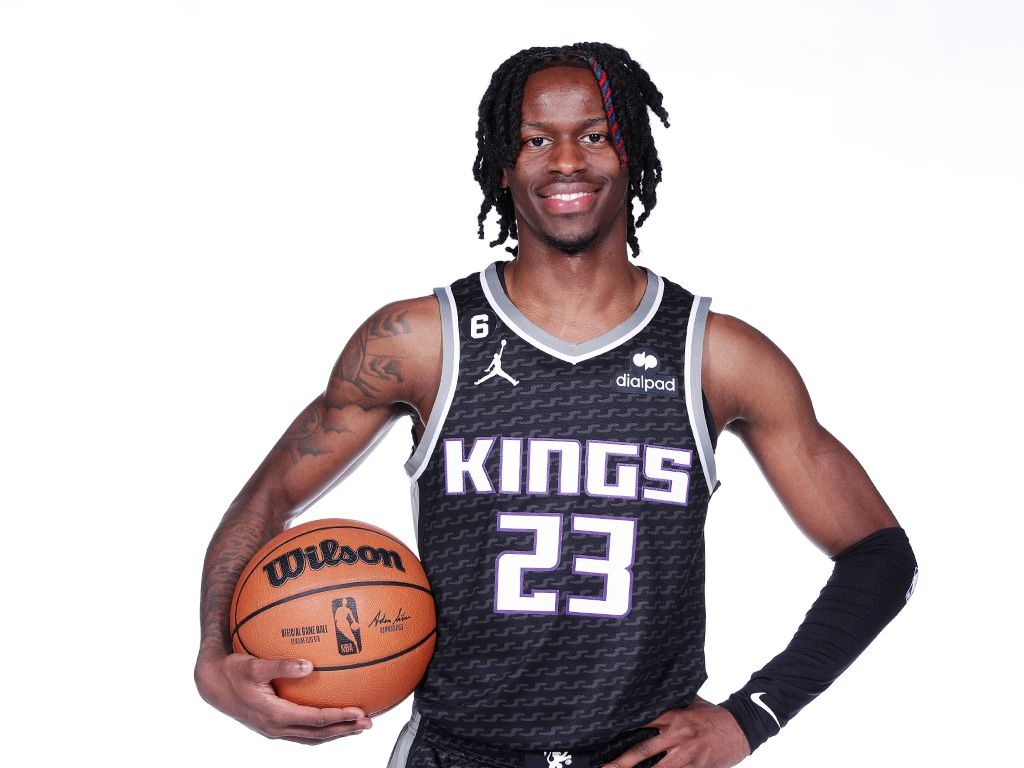 1024x768 Get to Know Keon Ellis