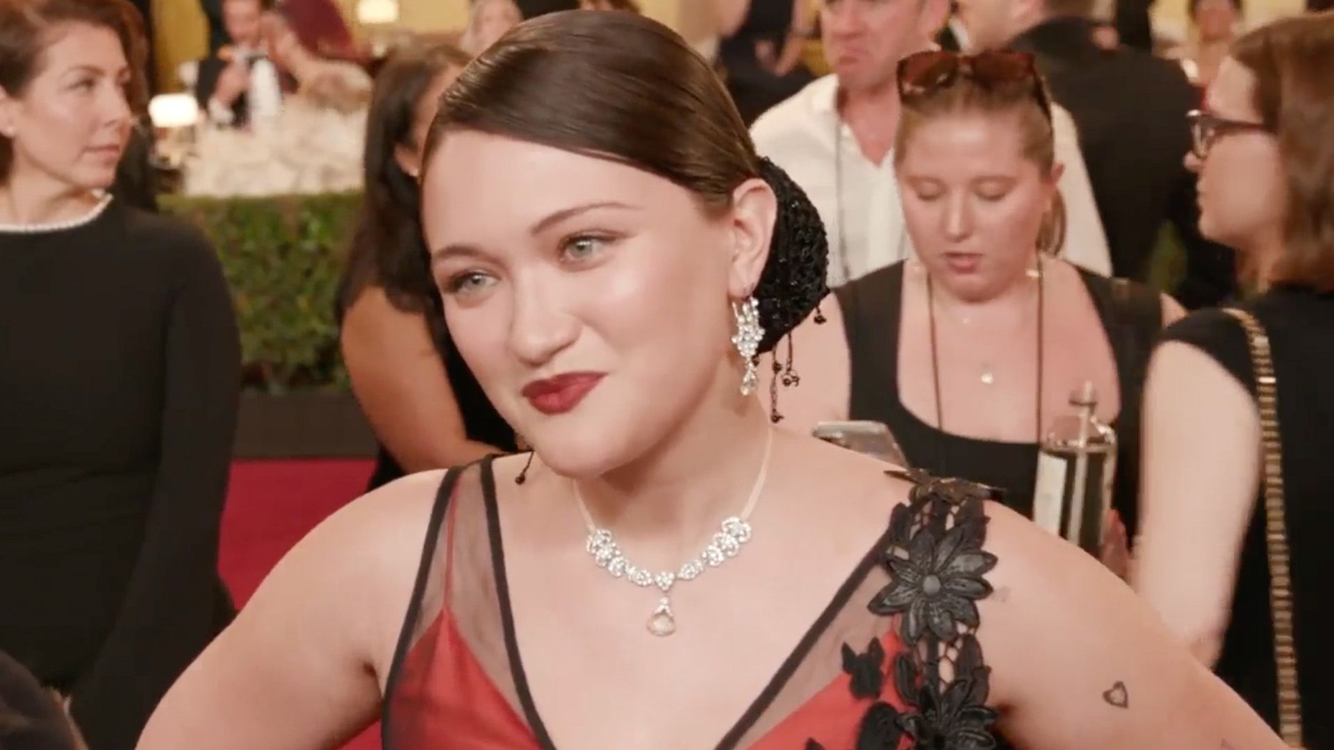 1920x1080 Isa Briones on What Her Character Dr. Santos is Going Through in 'The Pitt' Season 2
