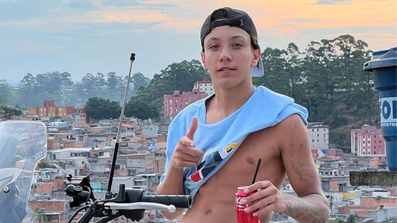 1280x720 Meno Kabrinha, baleado na cabeça, publica vídeo dançando
