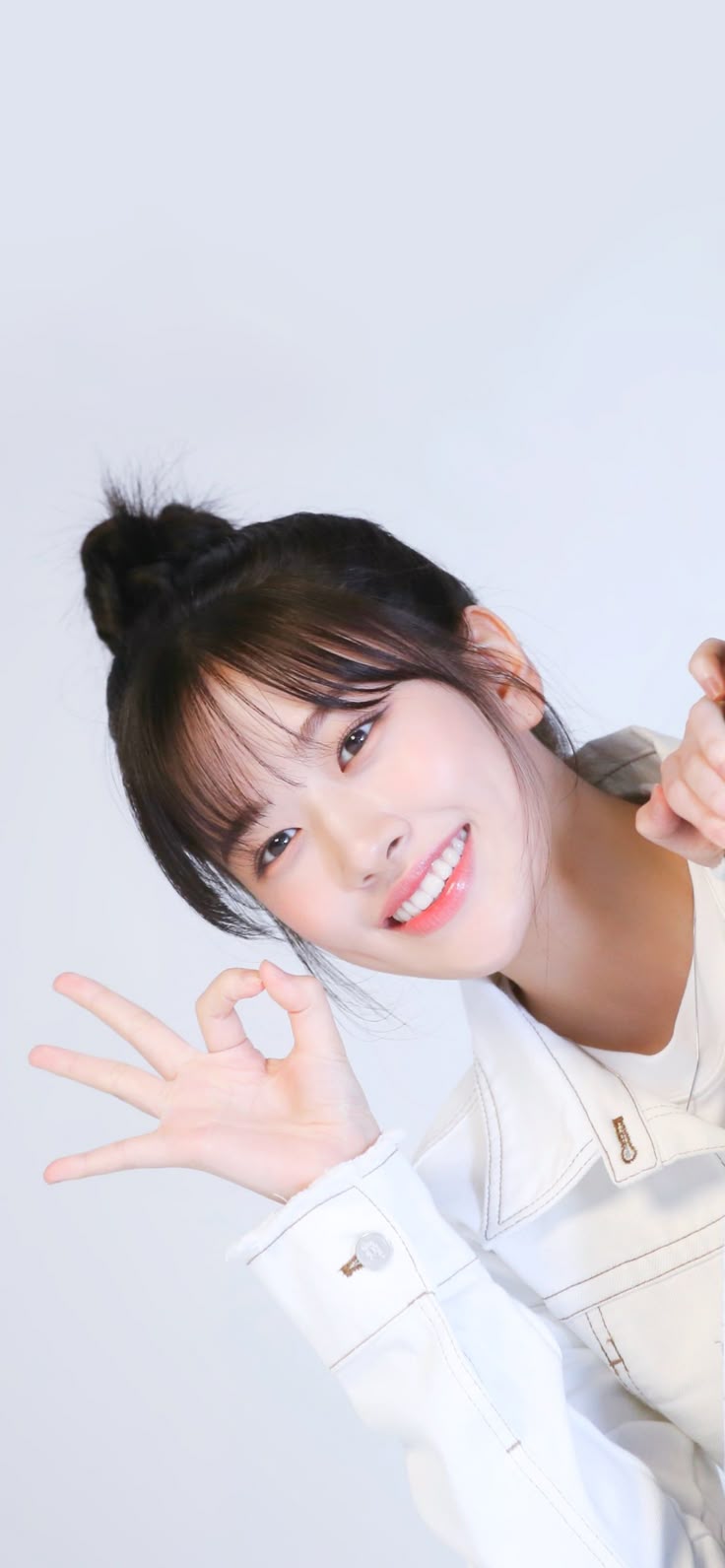 736x1591 Yujin wallpaper