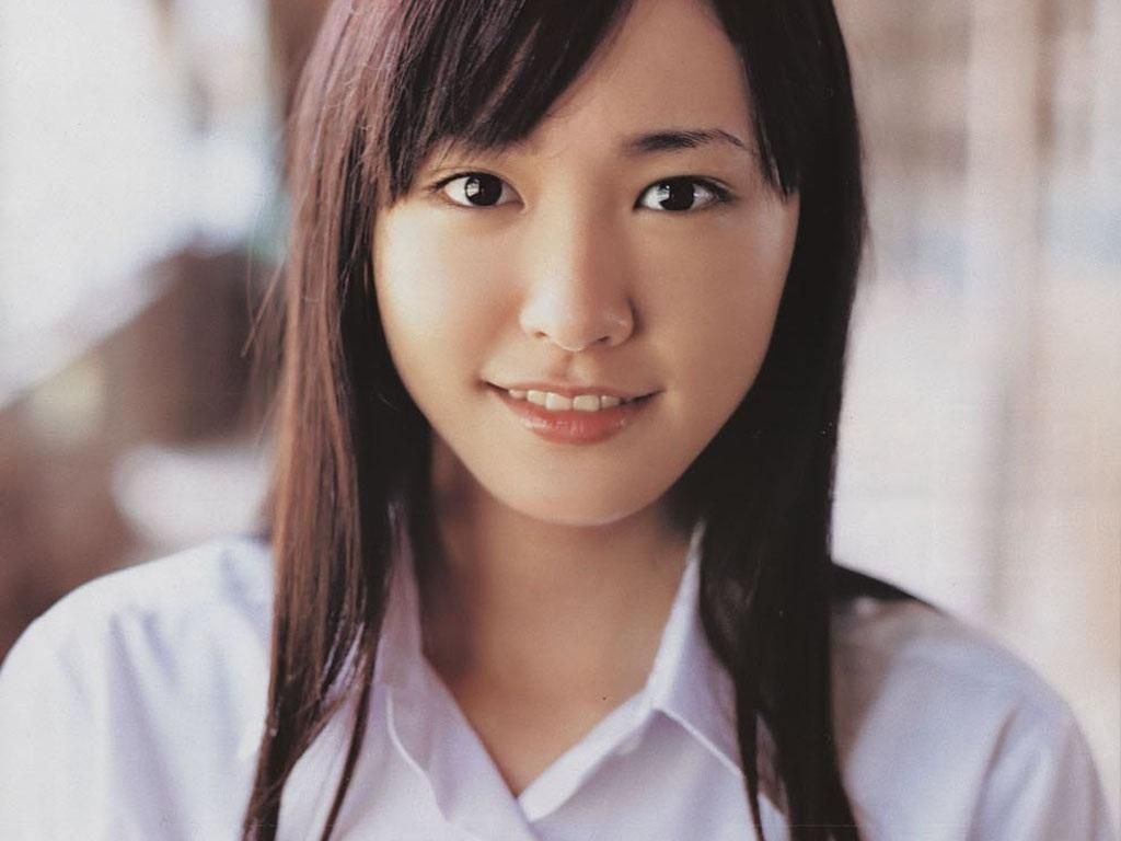 1024x768 Aragaki Yui Desktop Wallpaper