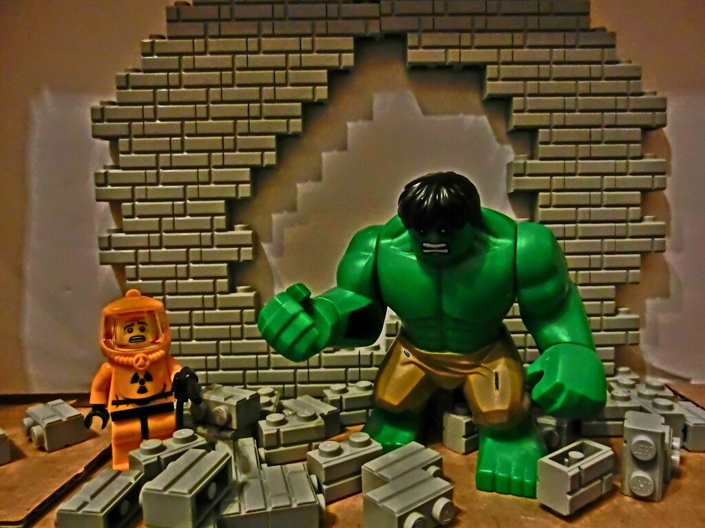1024x768 LEGO MOC: Hulk Smaaaaaash!