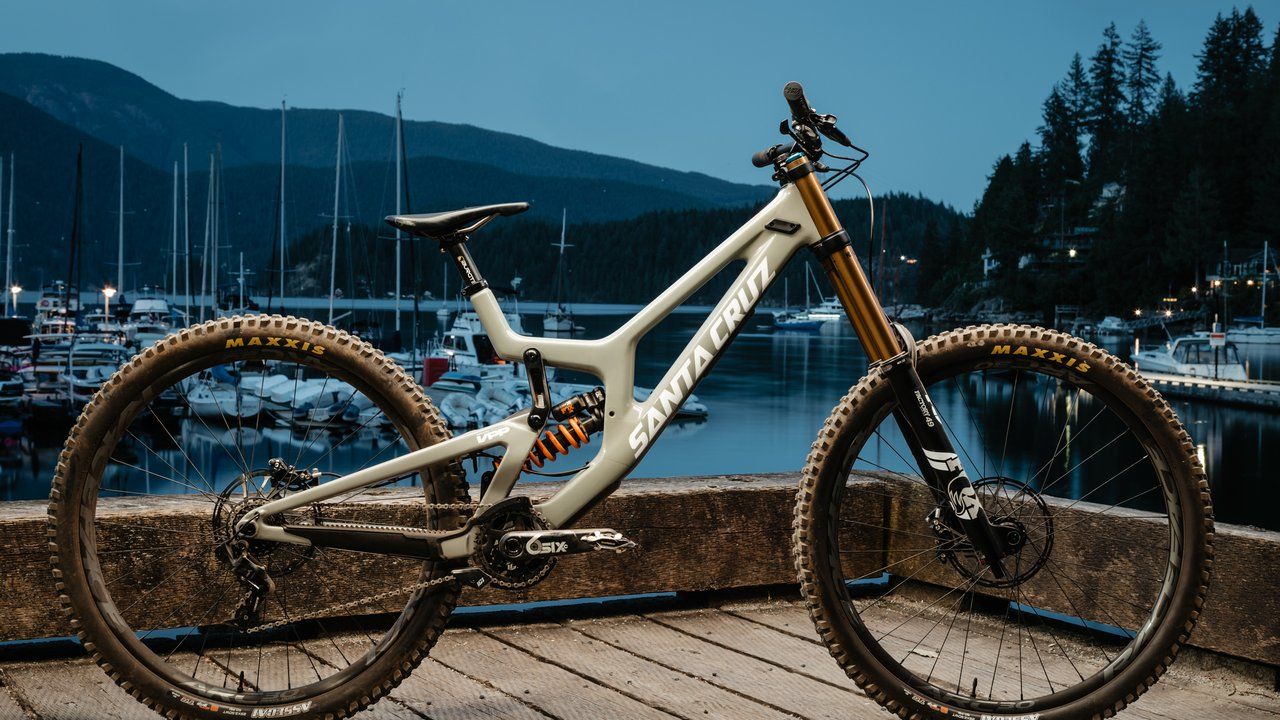 1280x720 Santa Cruz V10 29 First Look