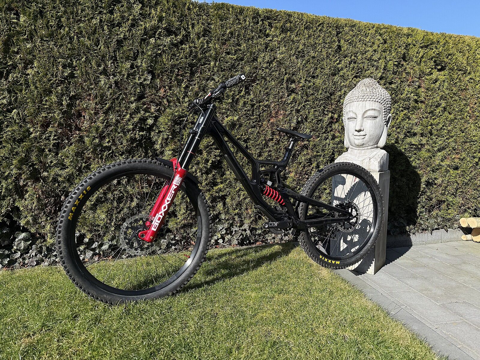 1600x1200 Santa Cruz Bicycles V10.8. Bikemarkt.MTB News.de