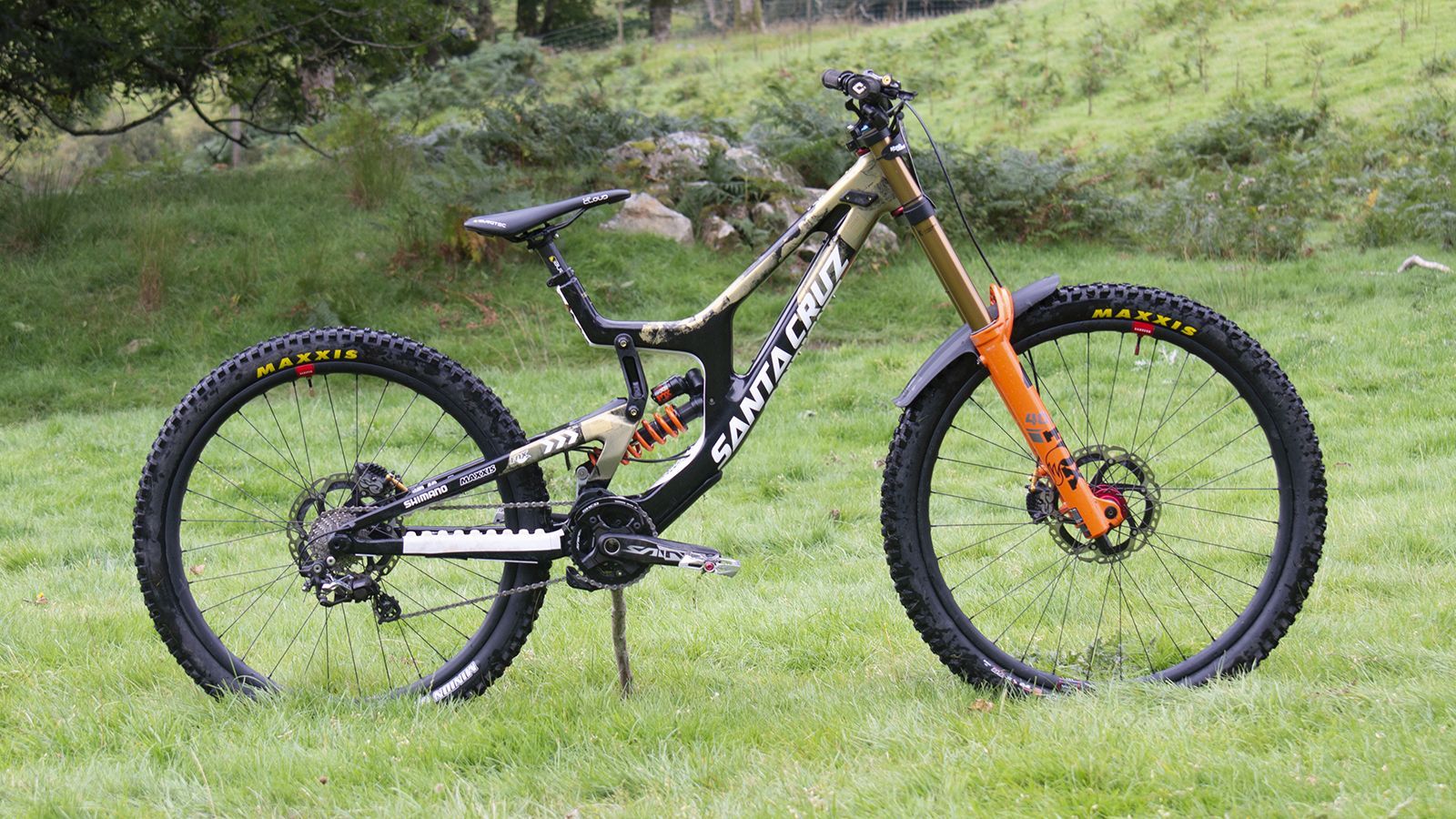 1600x900 Jackson Goldstone's Santa Cruz V10 Pro Bike