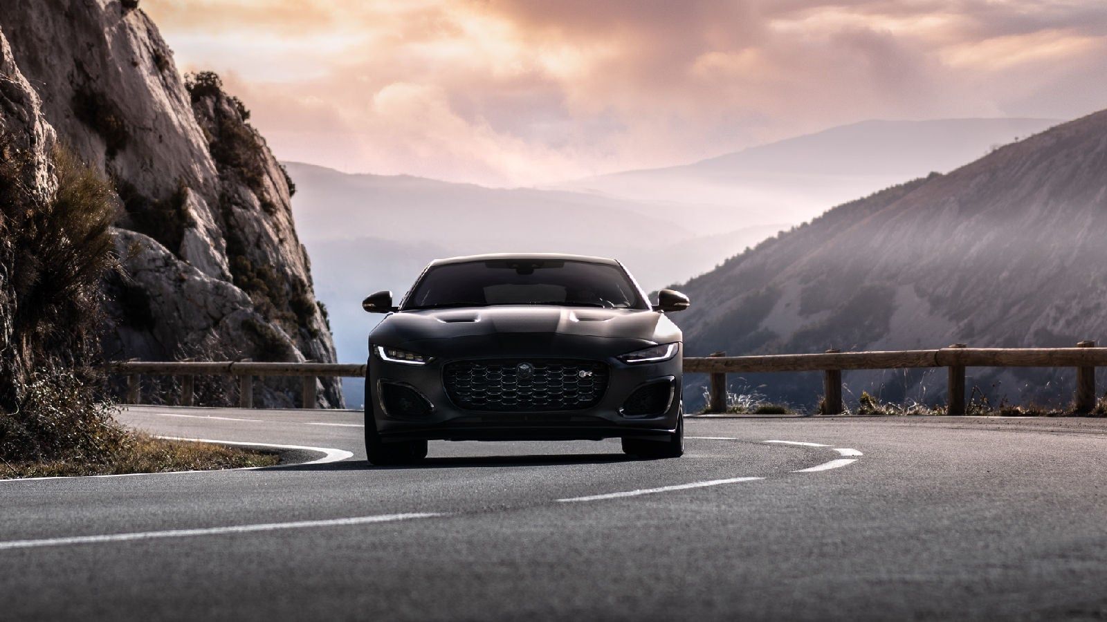 1600x900 Jaguar Land Rover Accelerates Transformation Journey