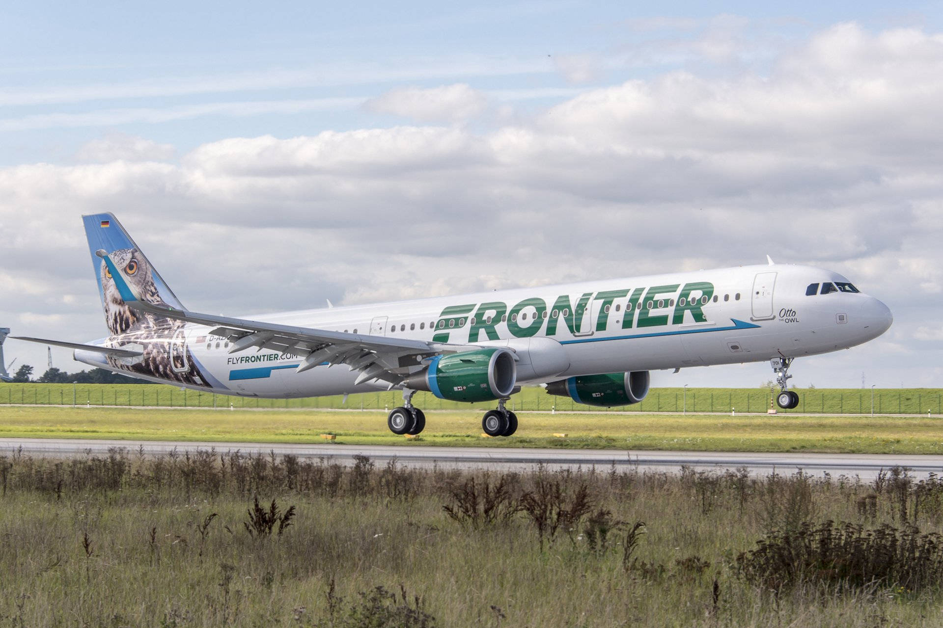 1920x1280 Frontier Airlines Wallpaper