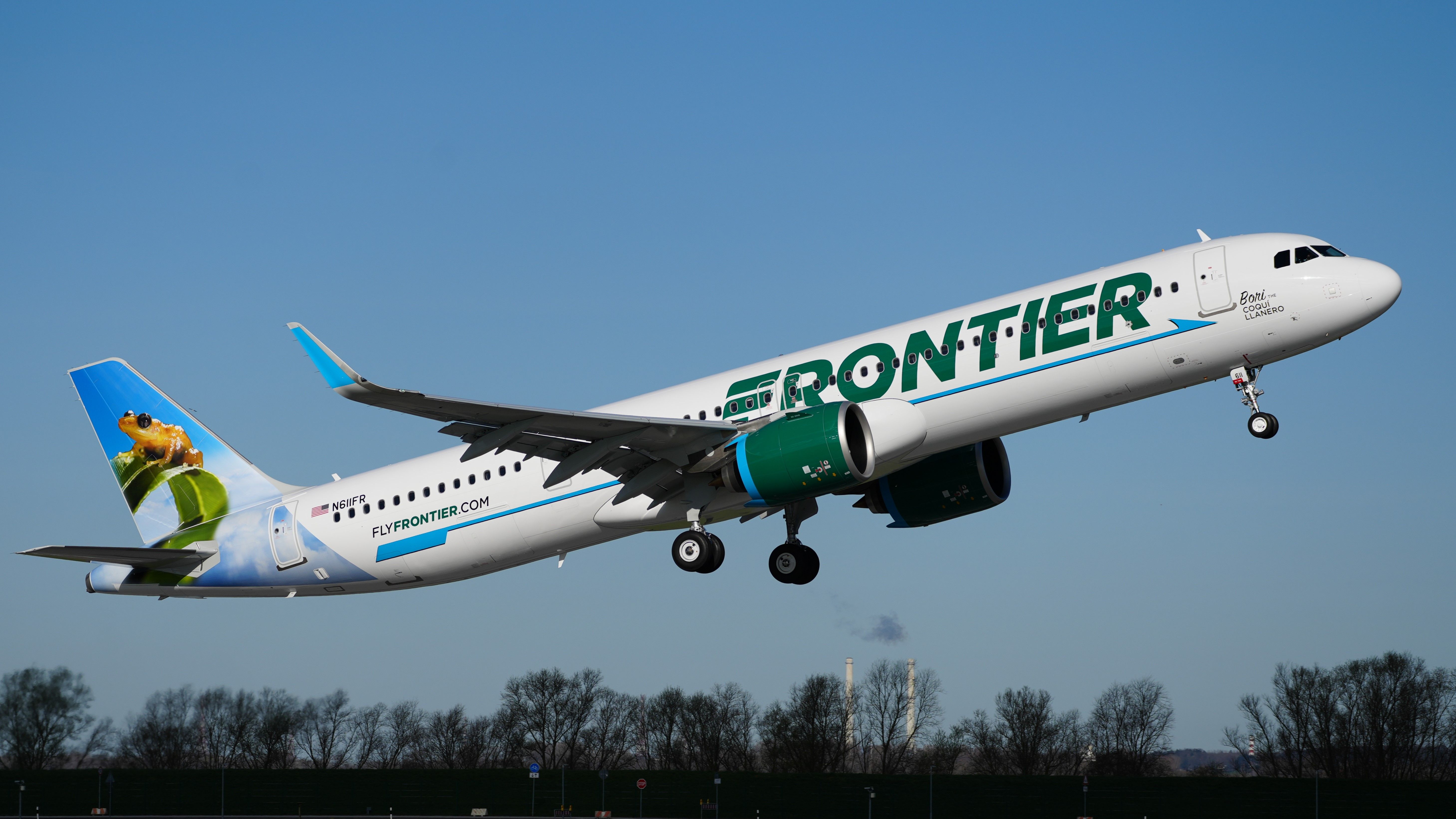 5834x3284 Frontier Airlines
