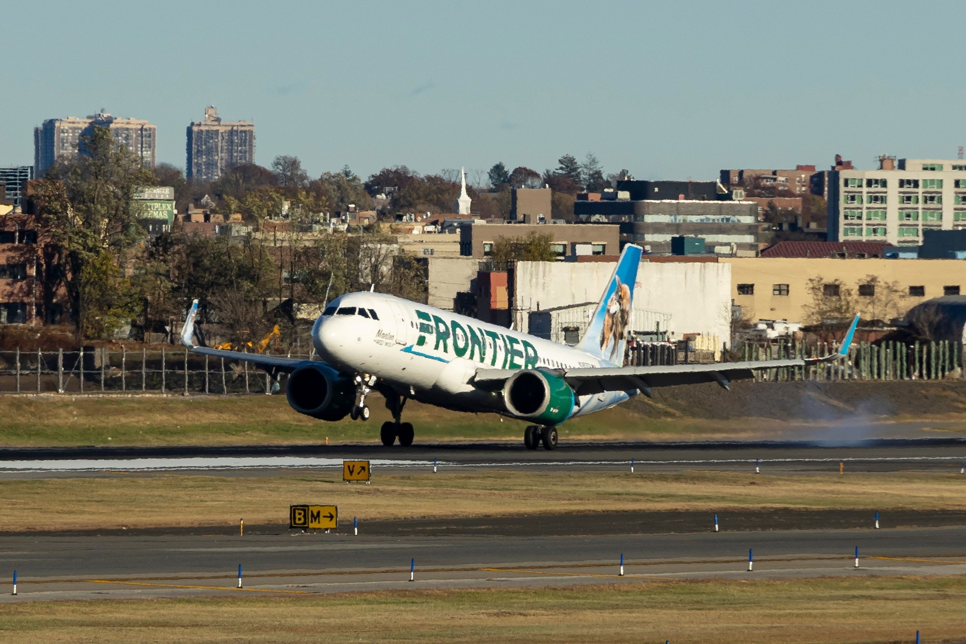 3072x2048 What is the Frontier Airlines 'all you can fly' pass and how does it work?