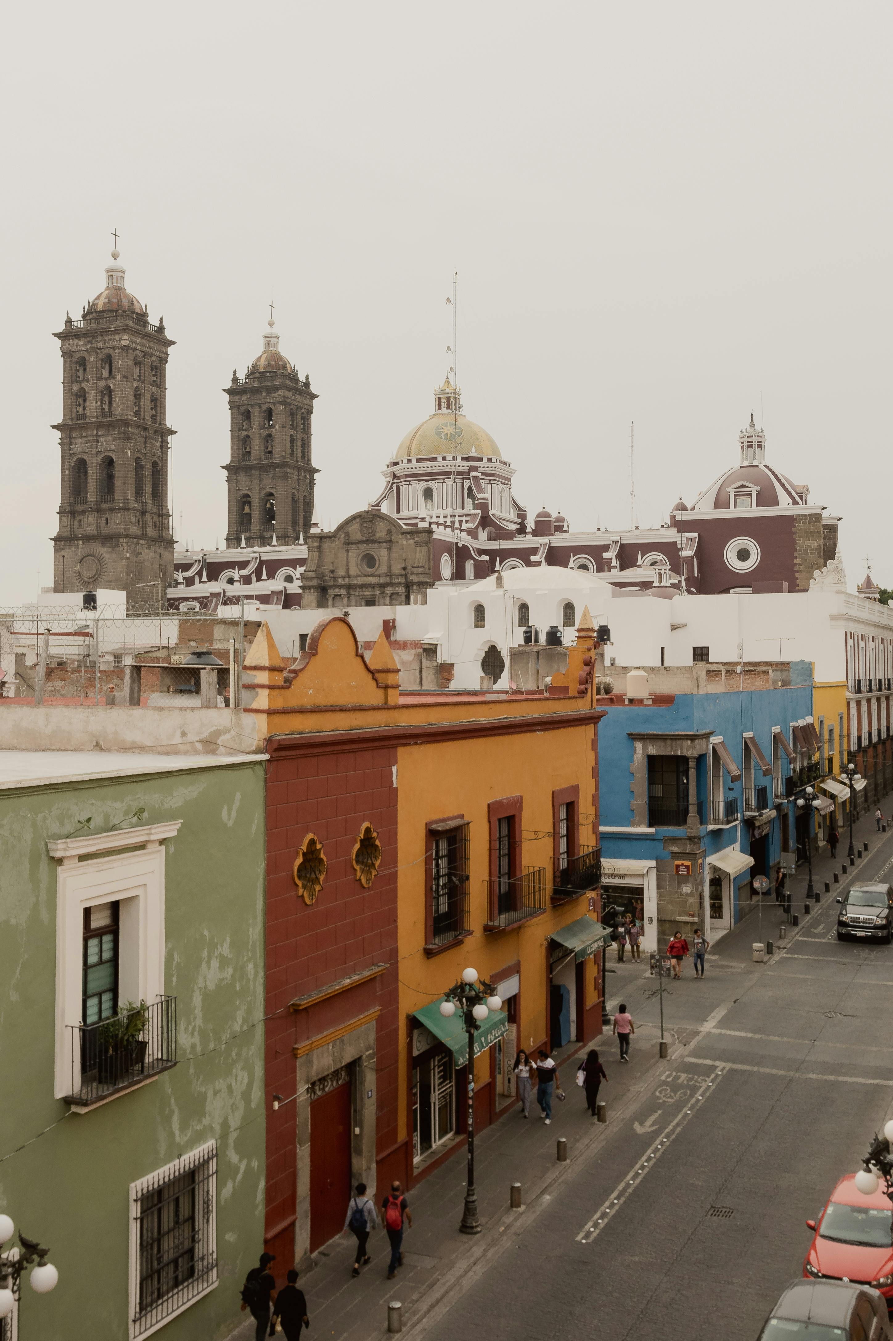 2897x4346 A Street in Puebla, Mexico · Free