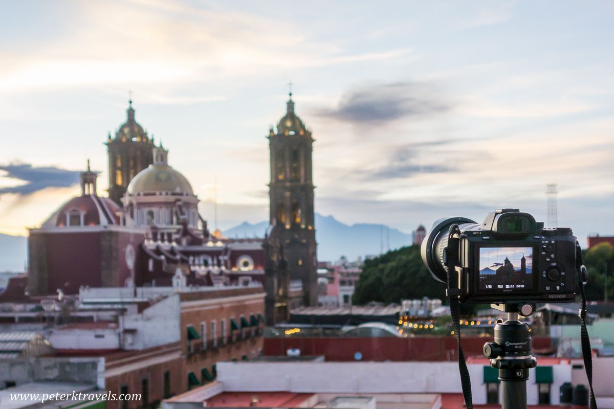 1200x800 Puebla Cathedral and Popocatépetl