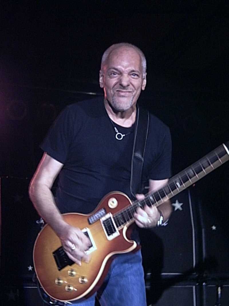 800x1067 Peter Frampton Wallpaper