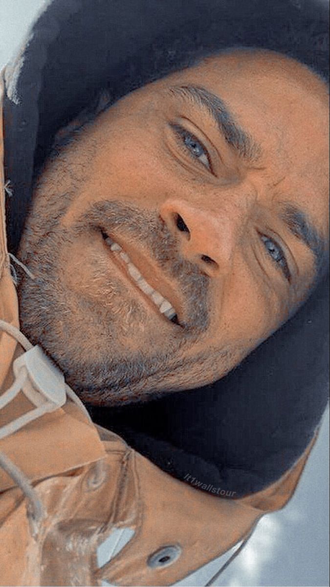 675x1200 Jesse Williams Wallpaper Lockscreen