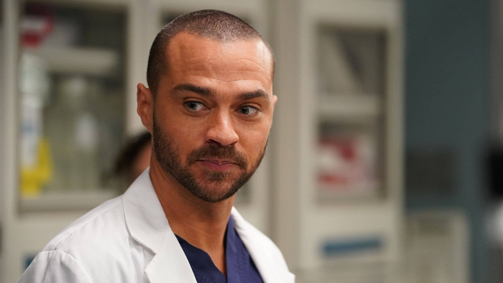 1920x1080 Why did Only Murders in the Building star Jesse Williams leave Grey's Anatomy?